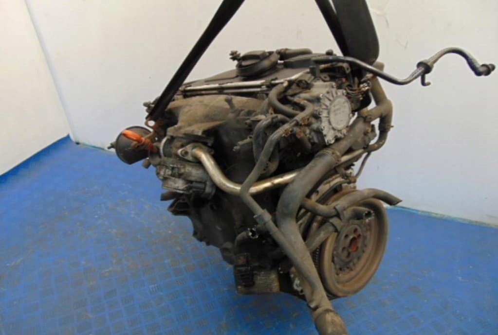Motor Volkswagen Touran 2.0 TDI Código Bkd usado 8