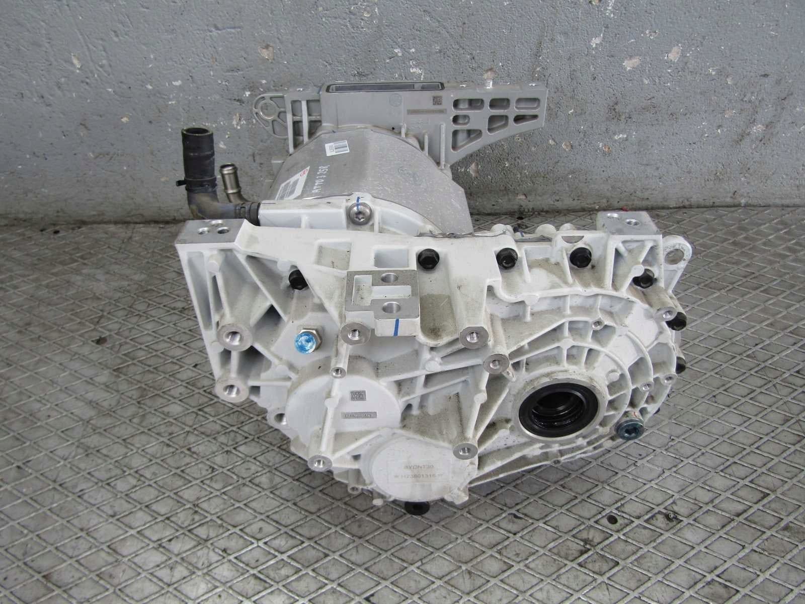 Motor eléctrico Byd Atto 3 25R SC2EM-2104010B usado 2