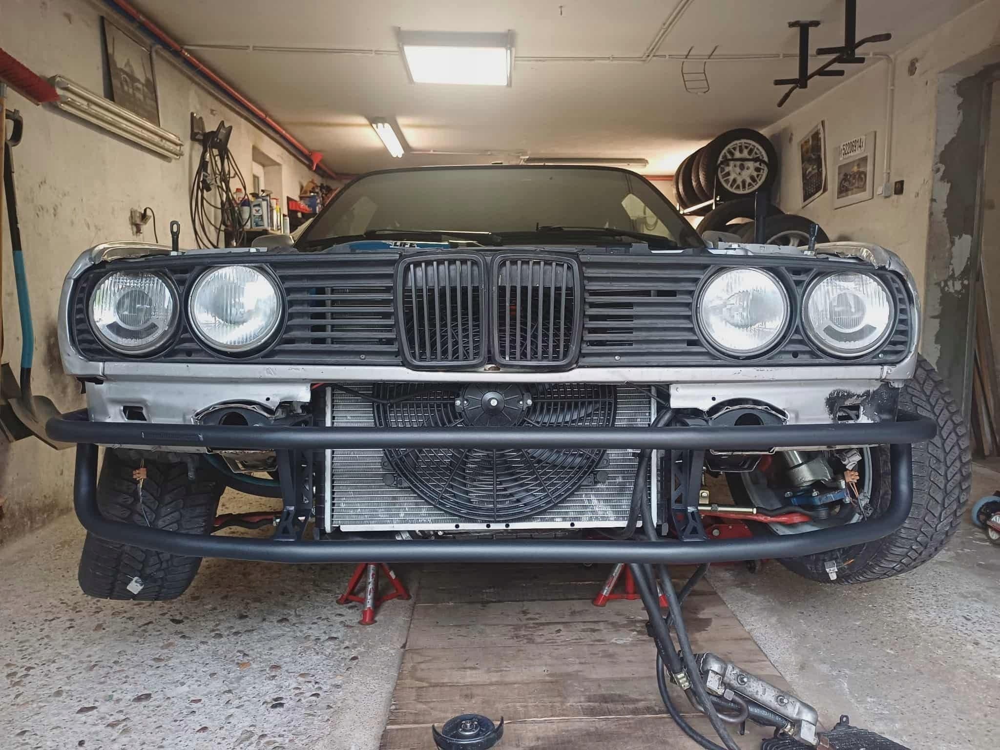 Bash Bar BMW E30 nuevo