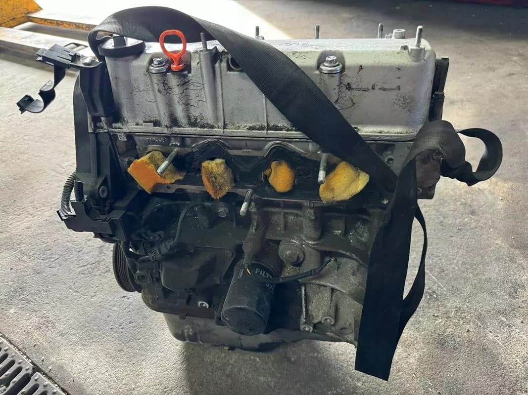 Motor Honda Civic VI 1.4 16V Posterior D14Z6 usado 5