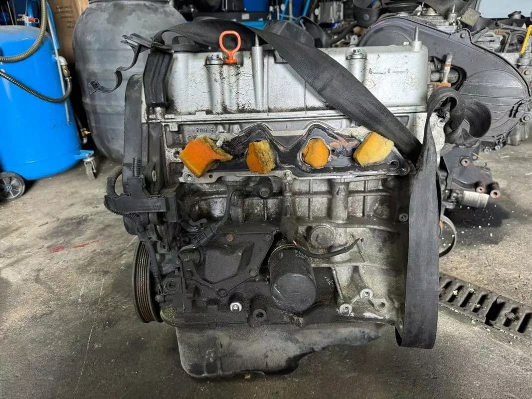 Motor Honda Civic VI 1.4 16V Posterior D14Z6 usado 9