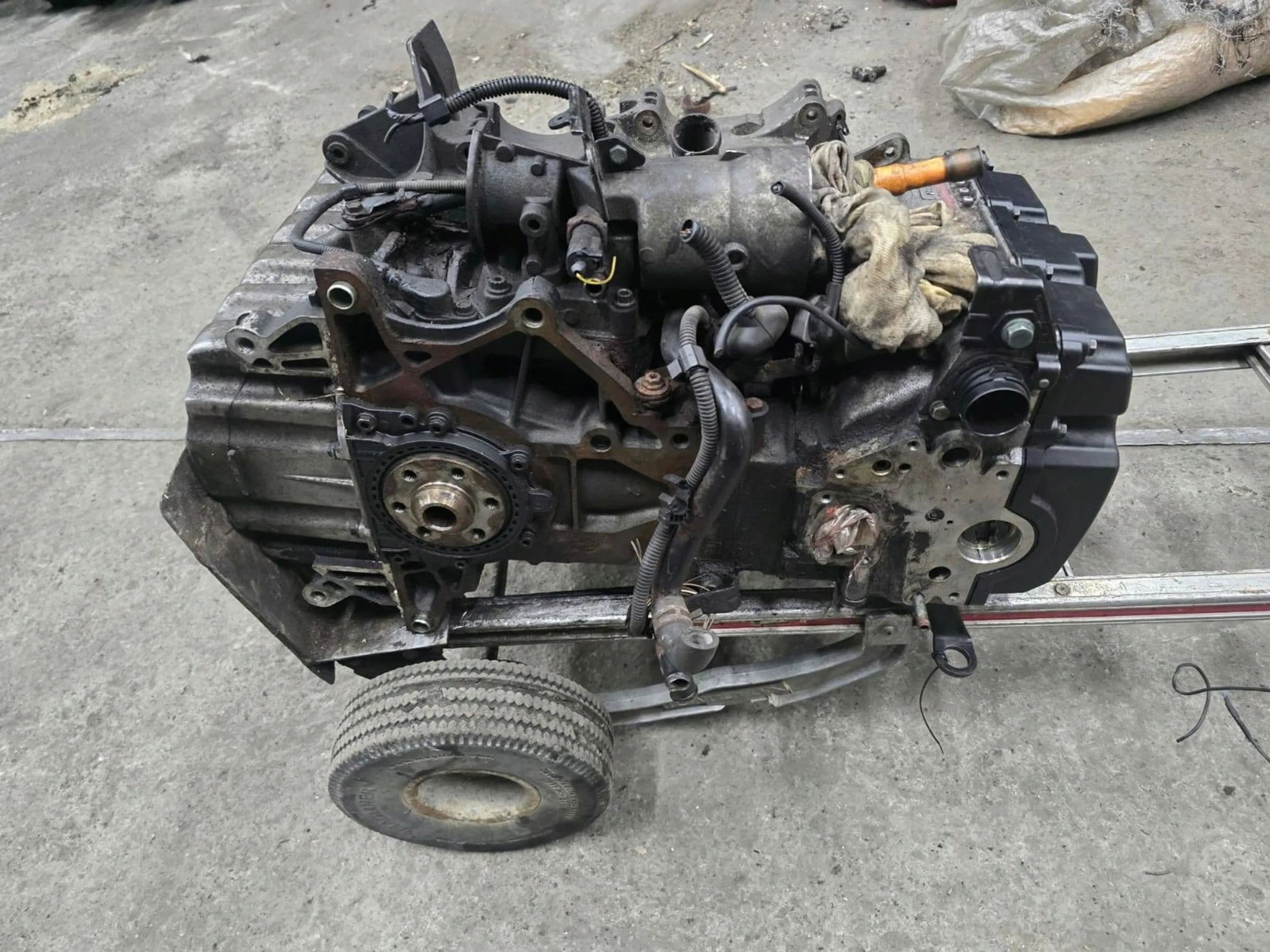 Motor diésel original 1.4 TDI Amf para Volkswagen Polo 2002 usado 4