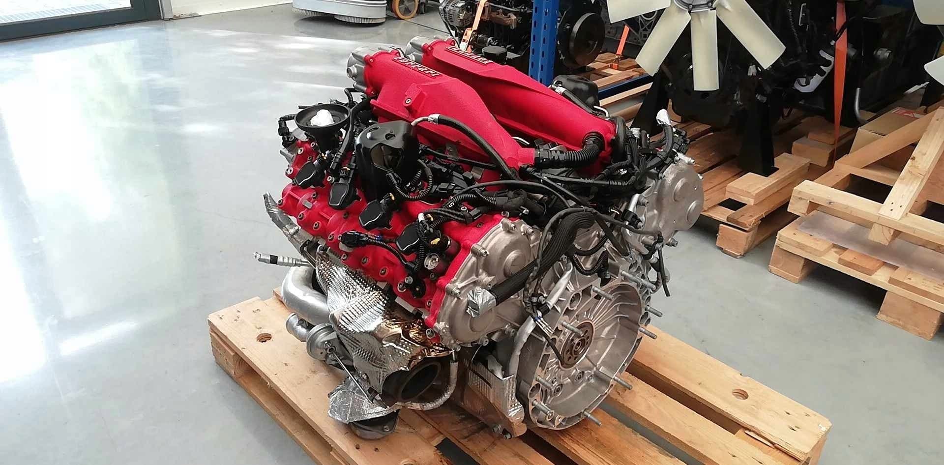 Motor Ferrari California T V8 3,9 F154 BB Twin Turbo usado 5