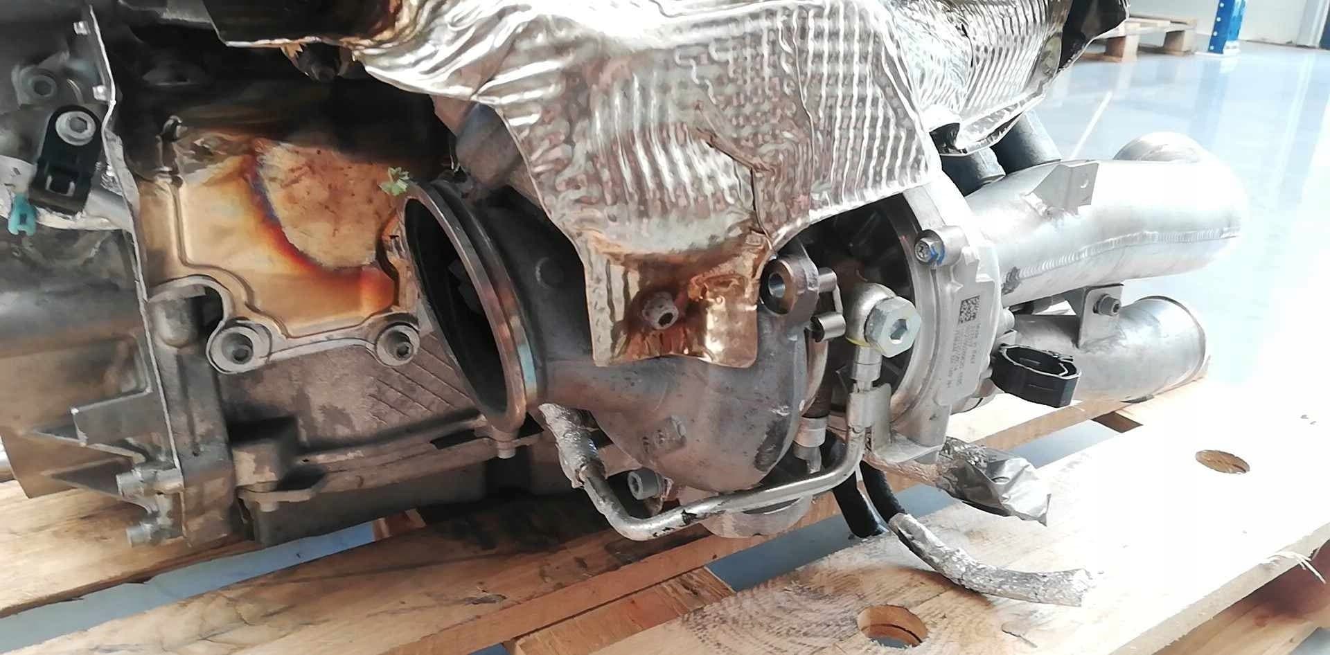Motor Ferrari California T V8 3,9 F154 BB Twin Turbo usado 9