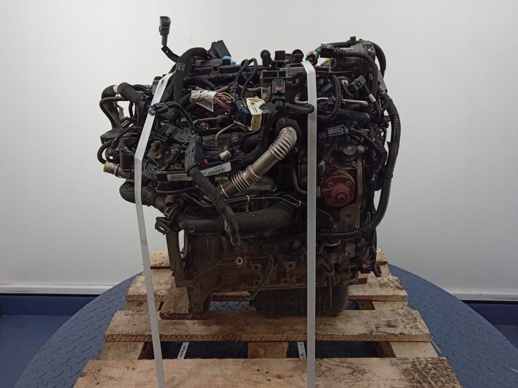 Motor diésel Peugeot 208 1.4 HDI 68CV DV4C usado 4
