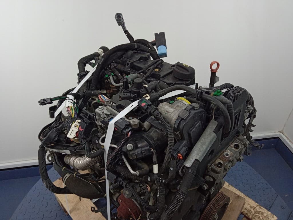 Motor diésel Peugeot 208 1.4 HDI 68CV DV4C usado 5