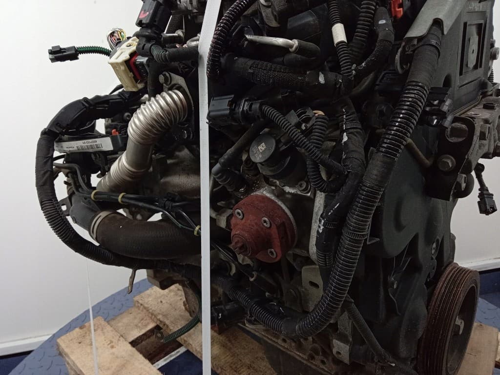 Motor diésel Peugeot 208 1.4 HDI 68CV DV4C usado 6