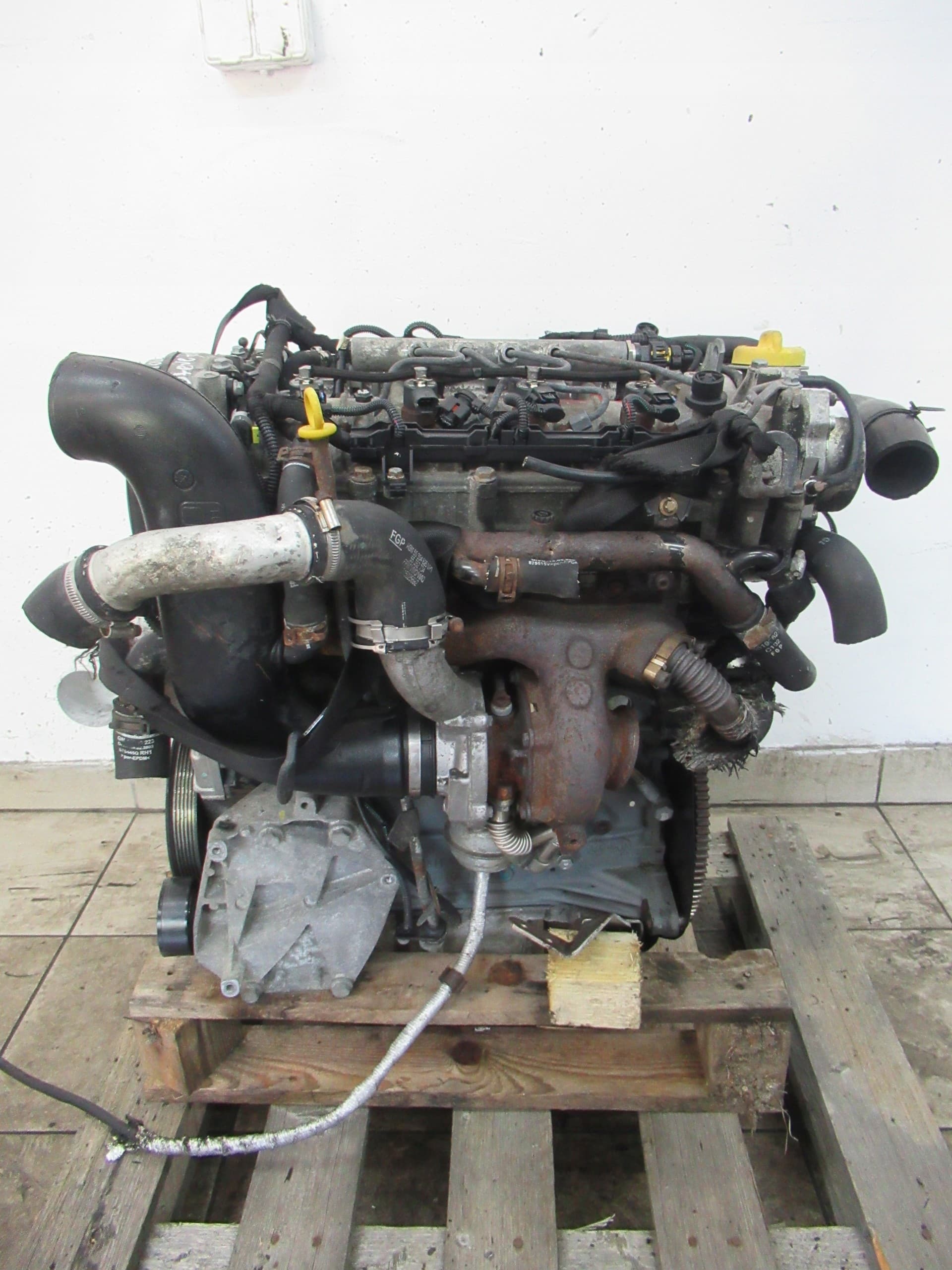 Motor completo Vectra Zafira Astra 1.9 Cdti Z19DTH 150 CV usado 2