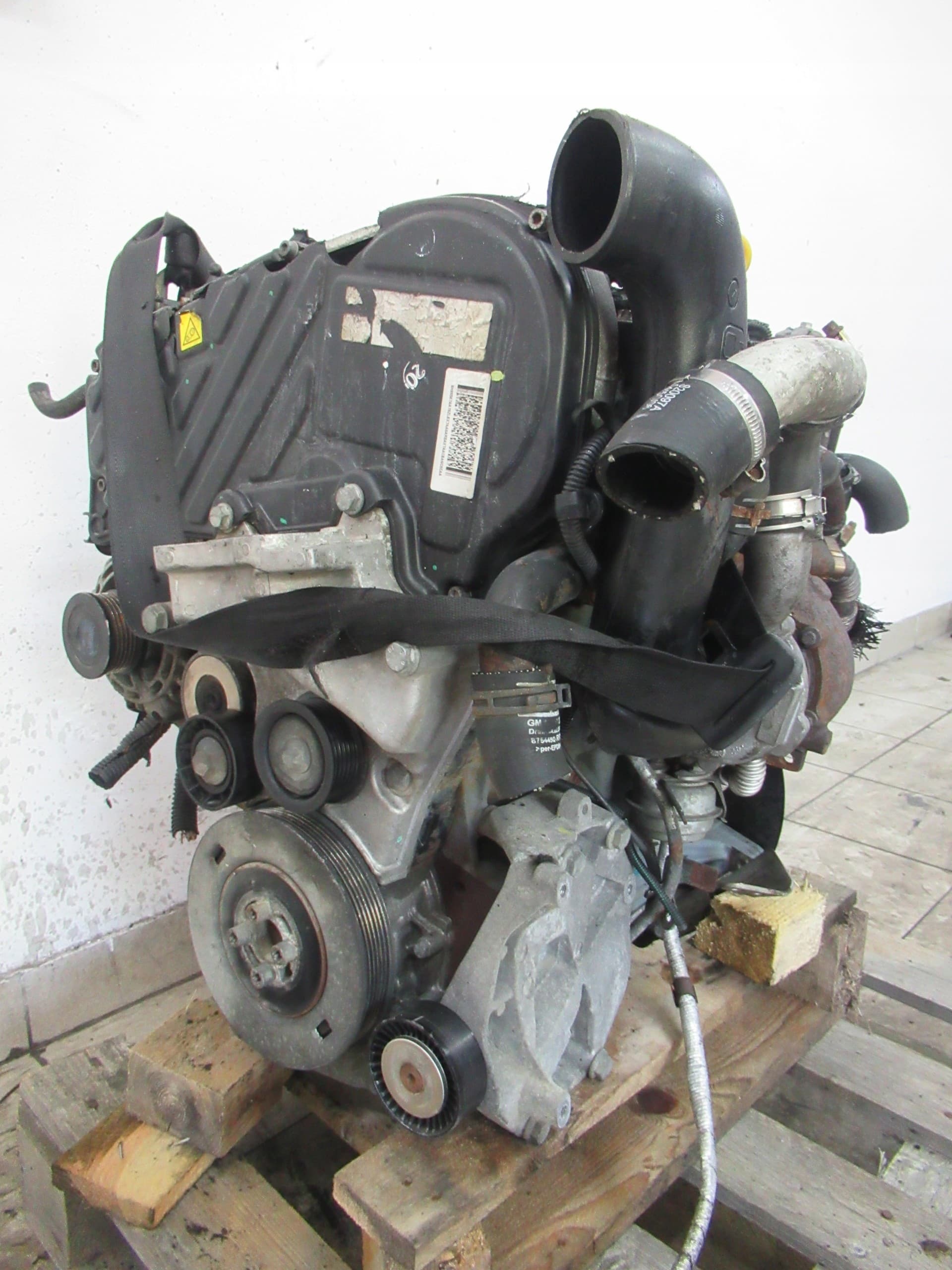 Motor completo Vectra Zafira Astra 1.9 Cdti Z19DTH 150 CV usado 4
