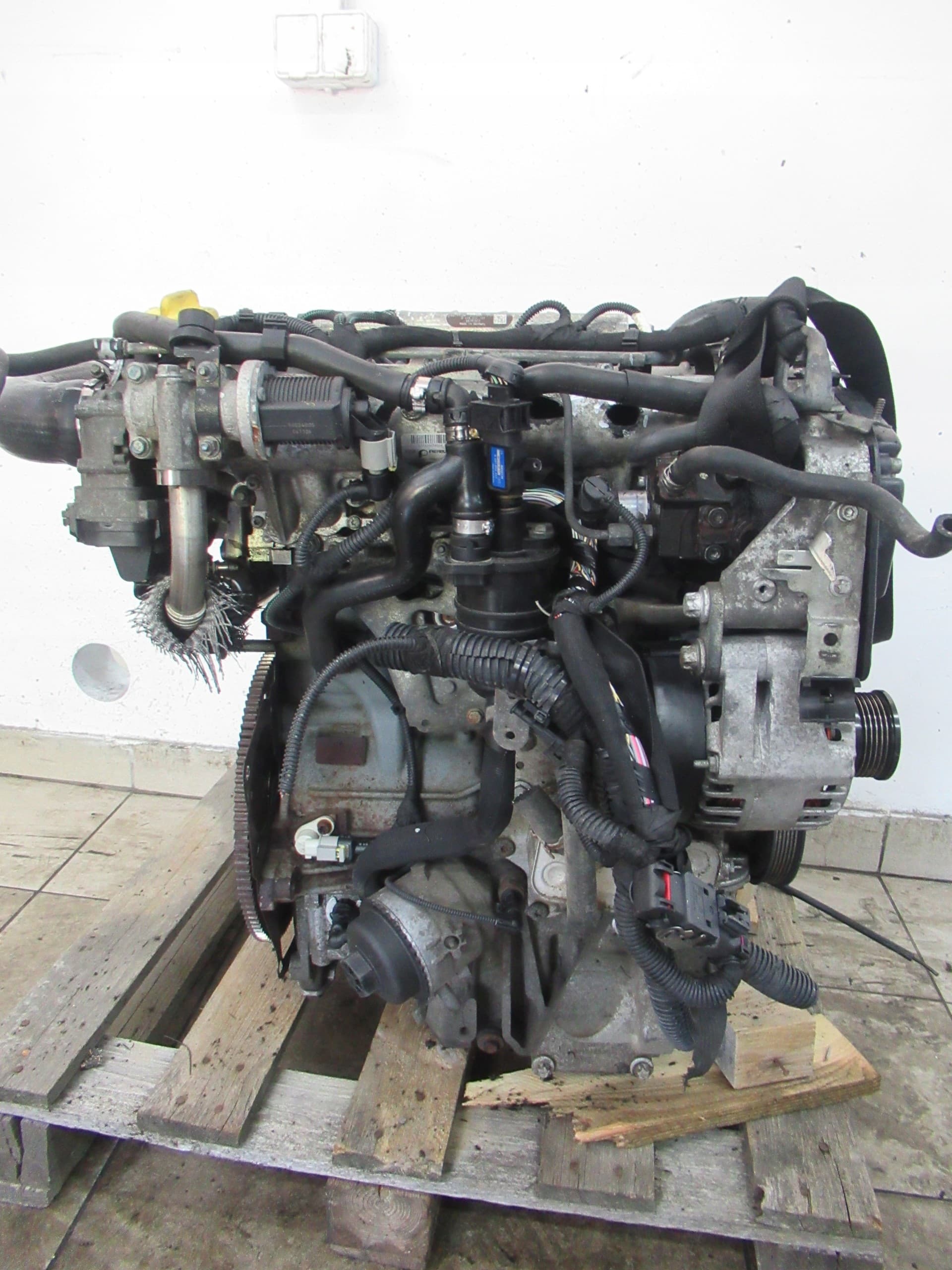 Motor completo Vectra Zafira Astra 1.9 Cdti Z19DTH 150 CV usado 6