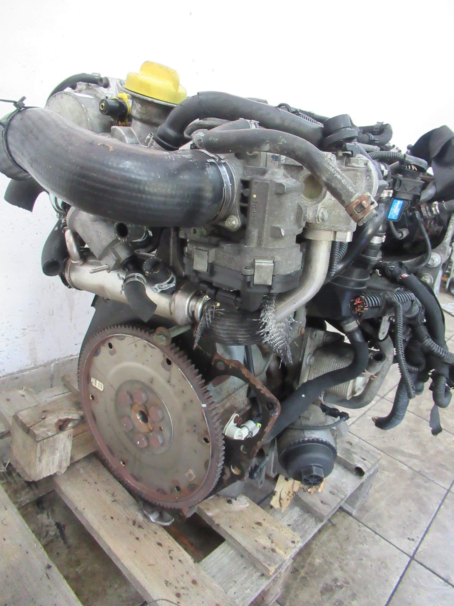 Motor completo Vectra Zafira Astra 1.9 Cdti Z19DTH 150 CV usado 8