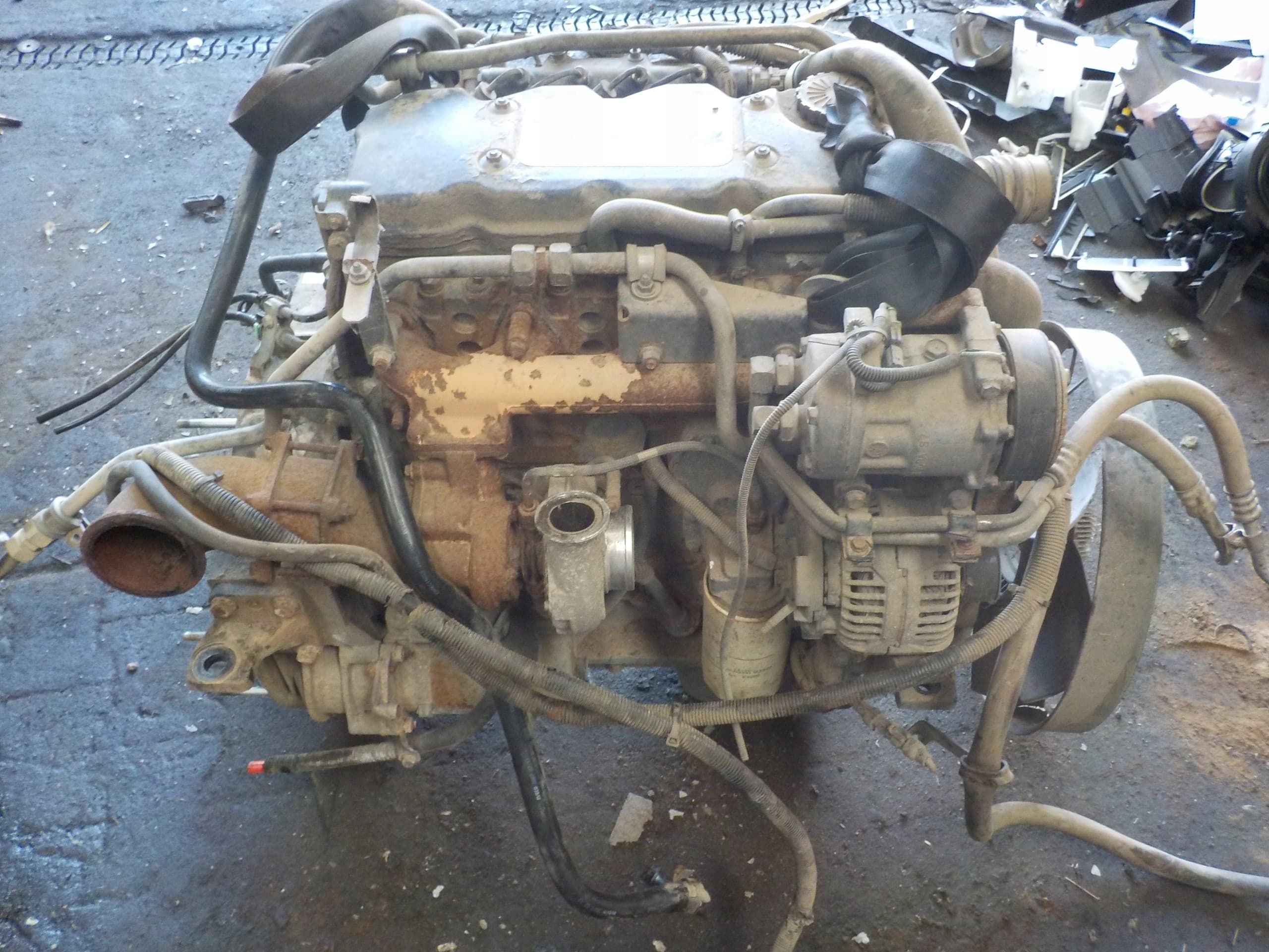 Motor Iveco 75E6 usado 3