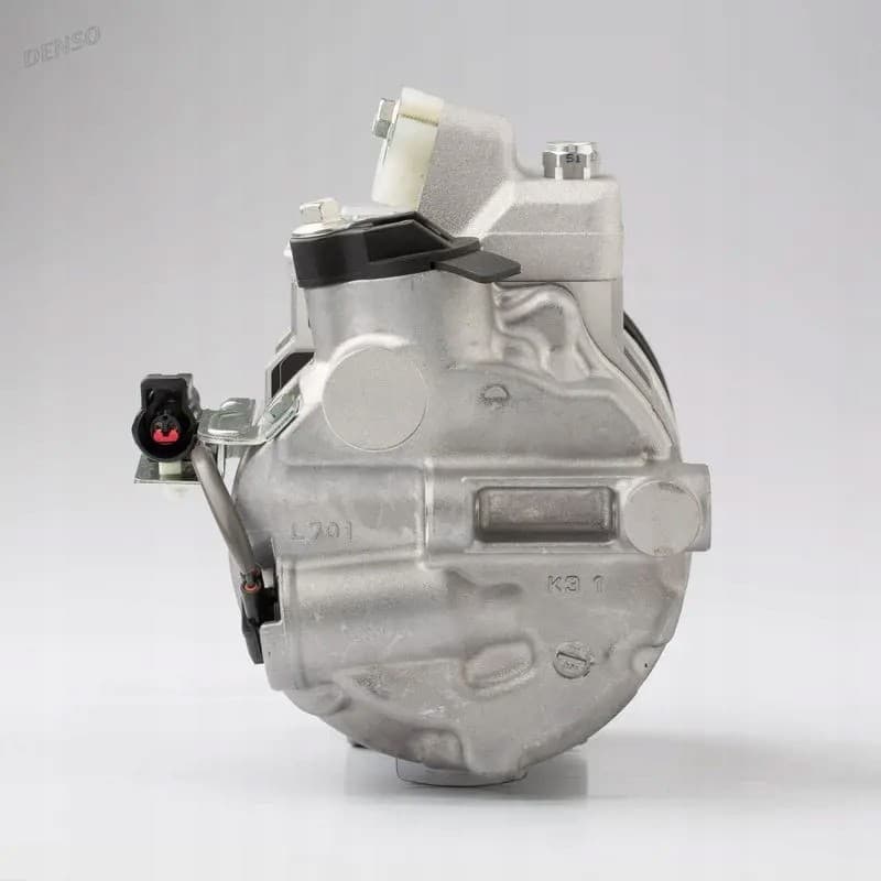 Compresor de aire acondicionado Denso DCP11012 usado 3
