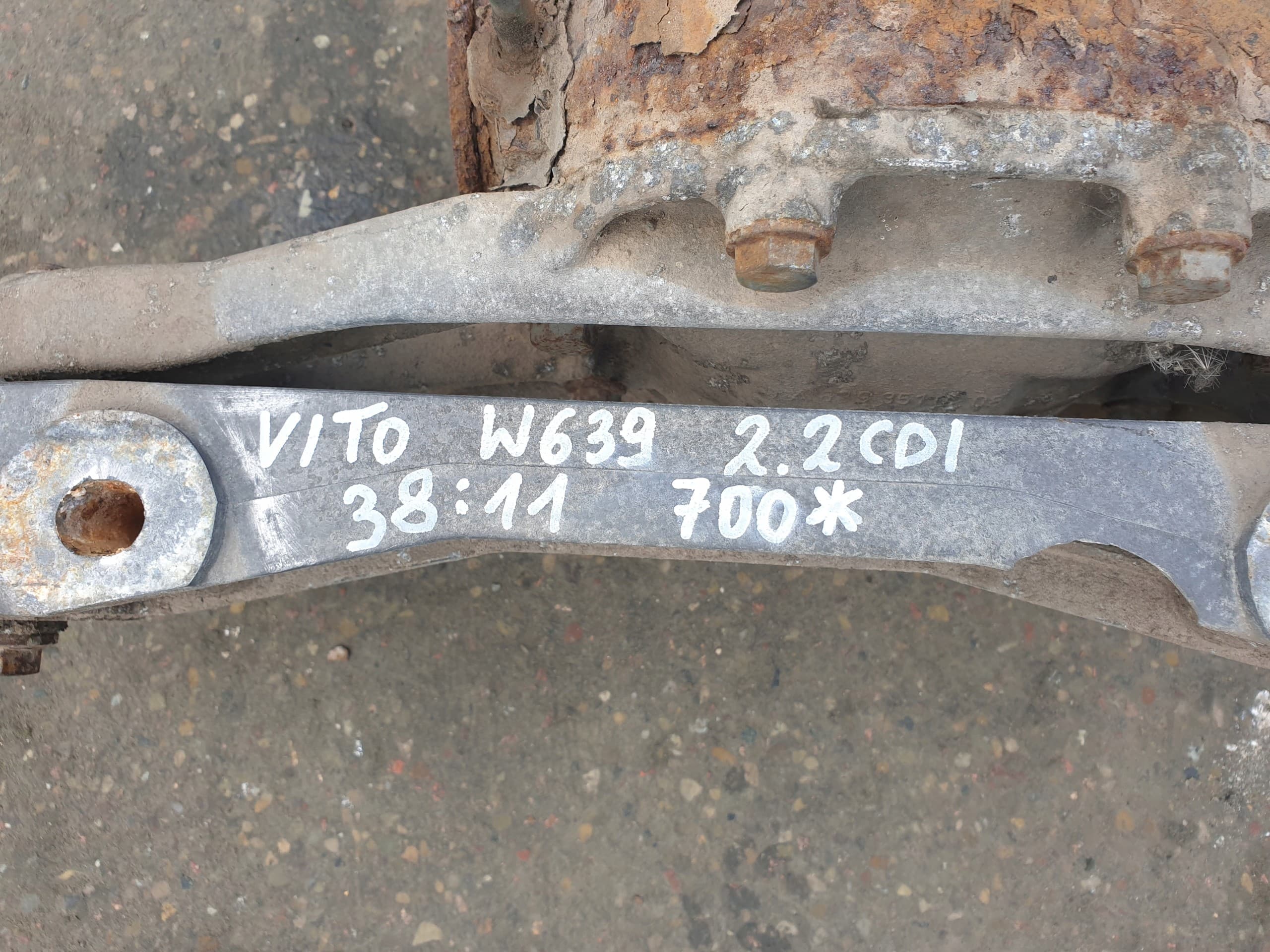 Diferencial Trasero 38 11 Mercedes-Benz Vito W639 2.2 CDI usado 7