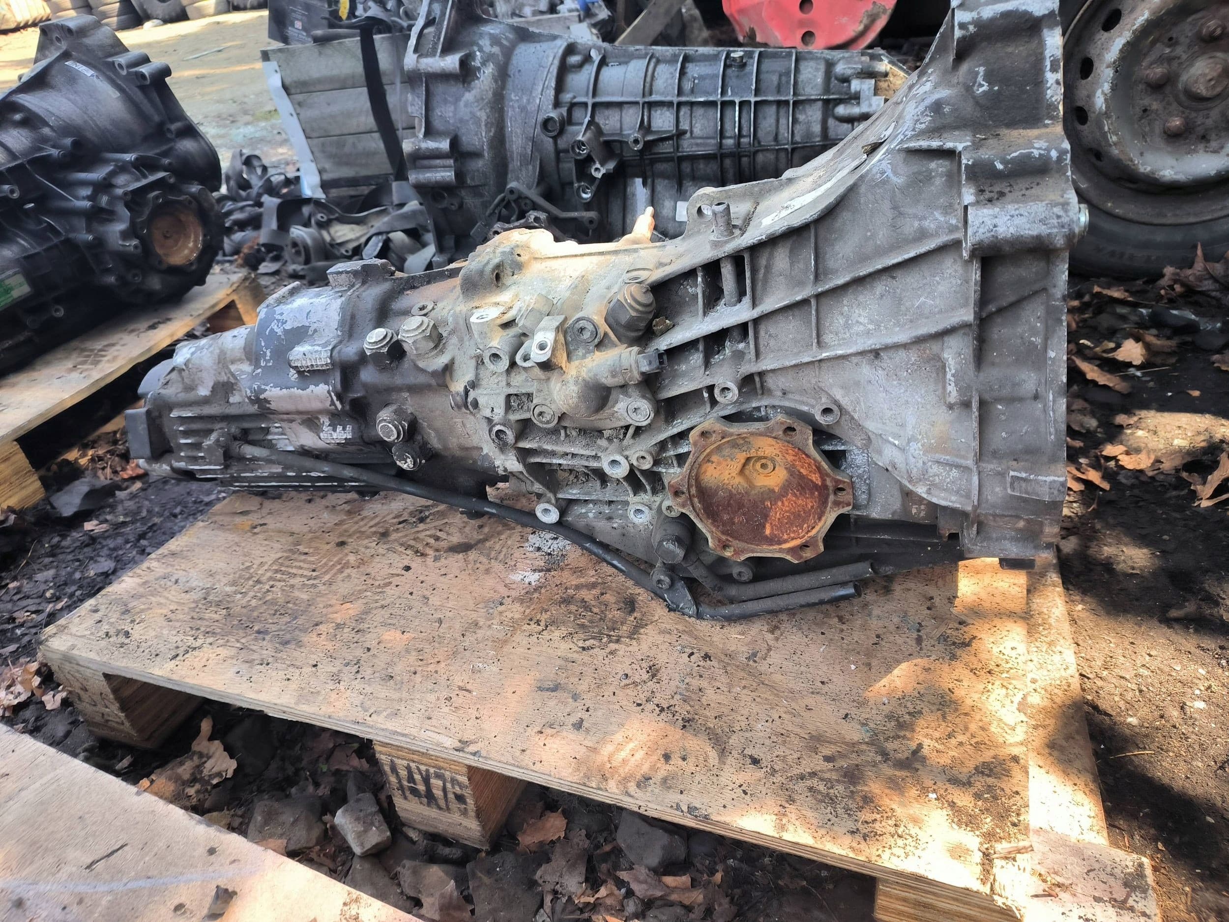 Transmisión Audi A6 C5 2.5 TDI 01e301211c usado 3