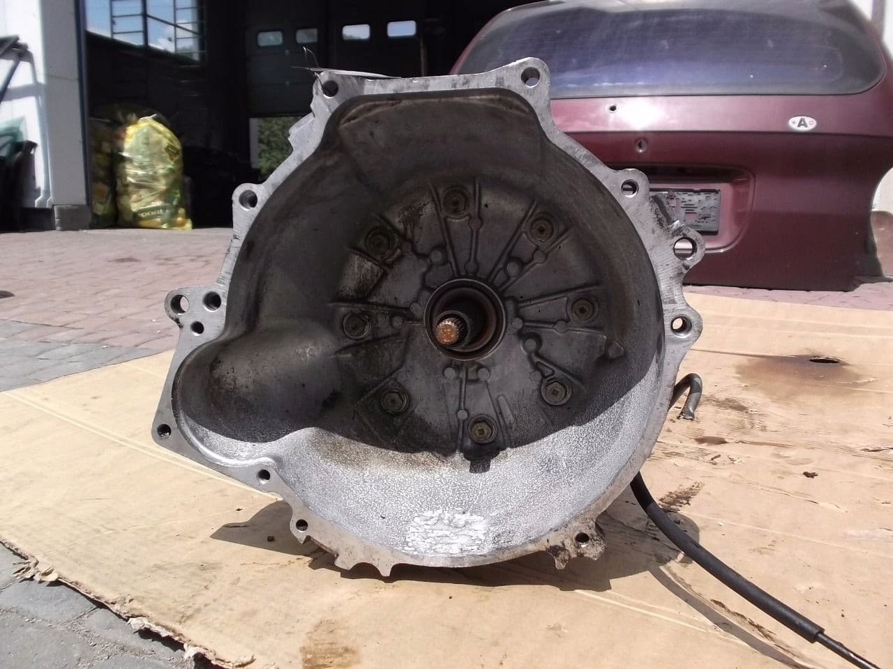 Transmisión automática Ford Granada 2.0 74DT-7A041AC usado 5