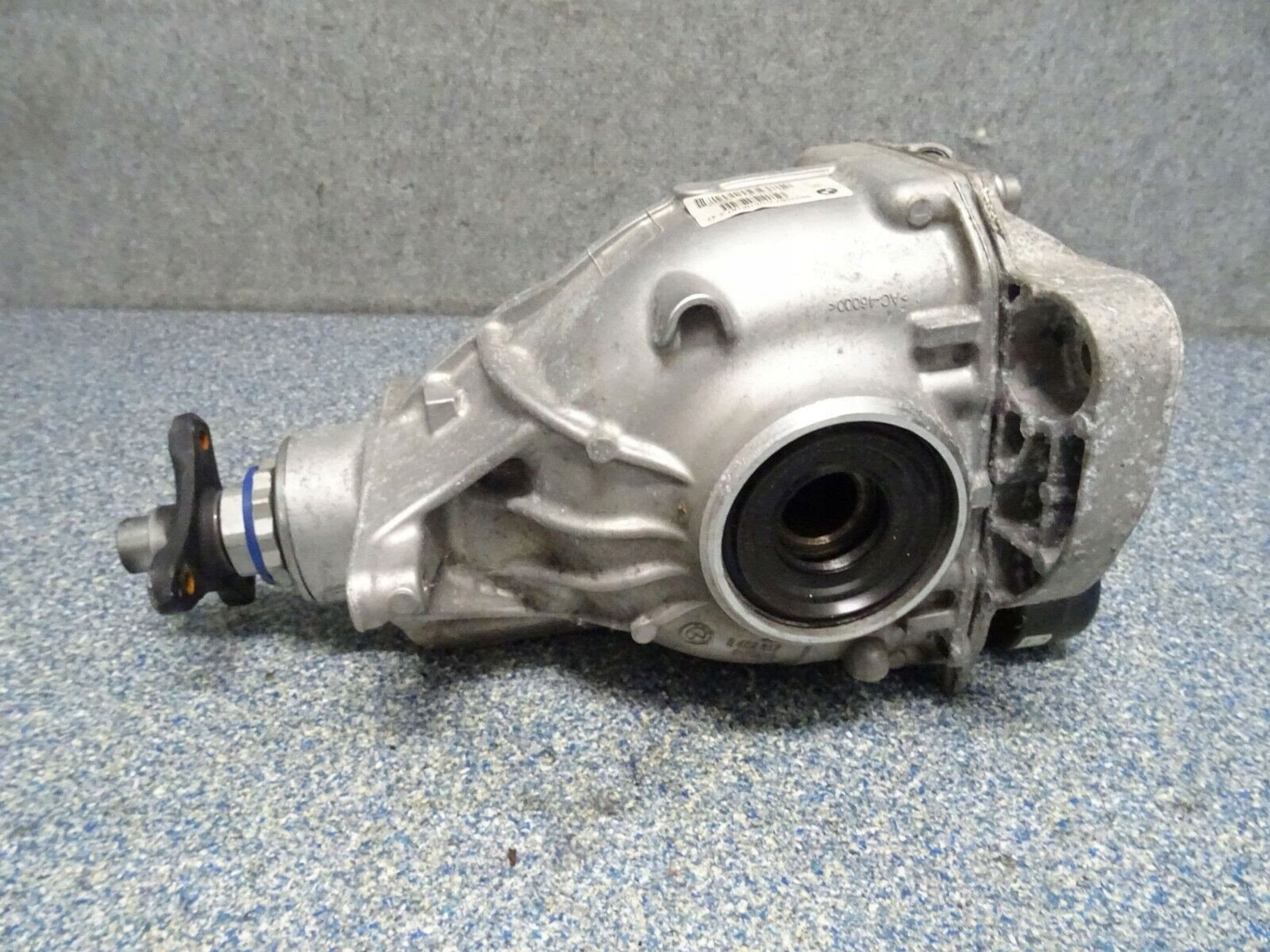 Diferencial trasero BMW Serie 5 G30 G31 G38 8632067 usado 6