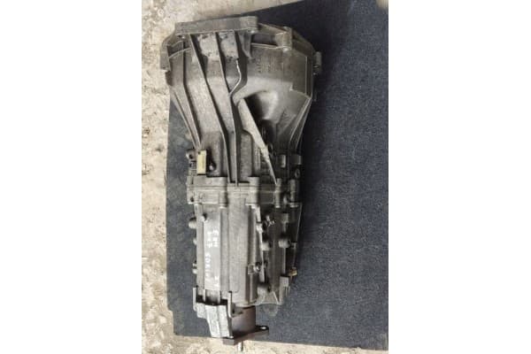 Transmisión Manual BMW X1 E84 N47 sDrive usado 3