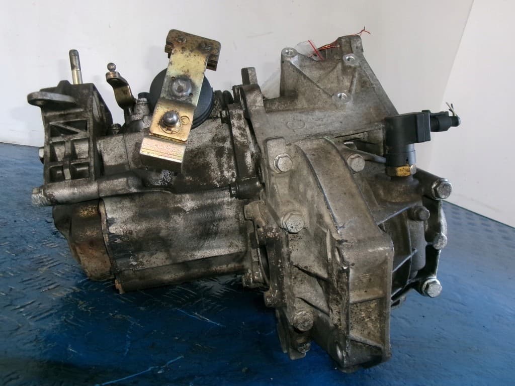 Caja de Cambios Manual Fiat Punto 2 II 1.2 16V 46524935 usado 5
