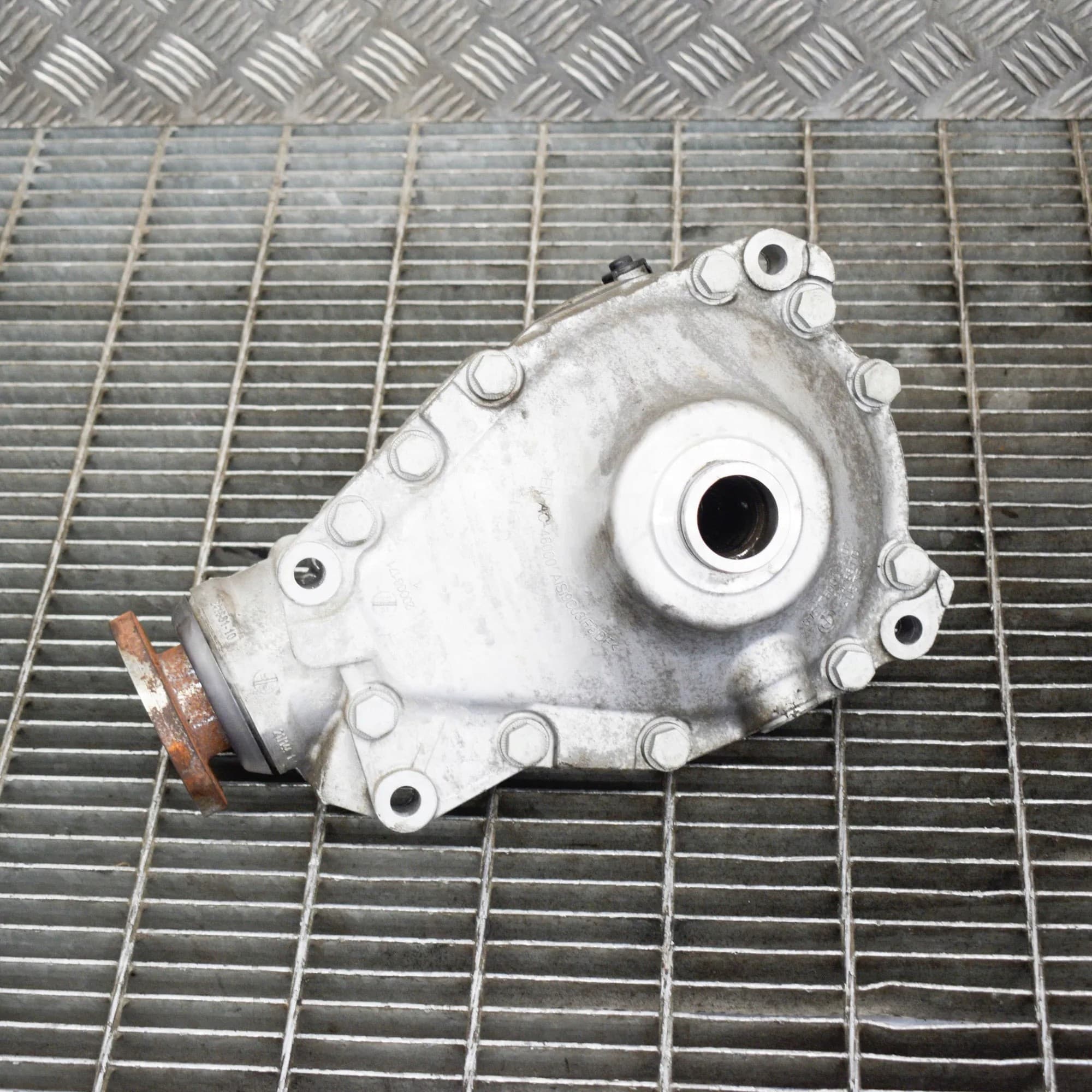 Reductor delantero BMW Serie 3 (F30, F80) 3.0L 230 kW 2014 usado