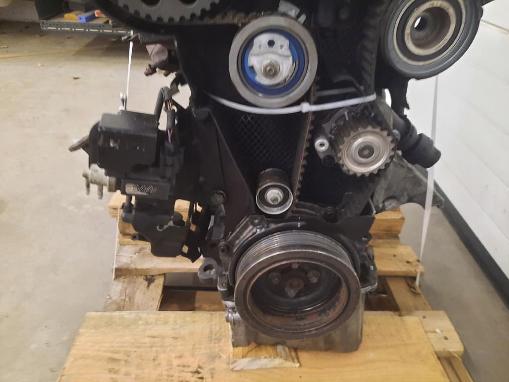 Motor Diesel Audi A4 B7 04-08 2.0TDI 136HP Wagon Bna usado 8
