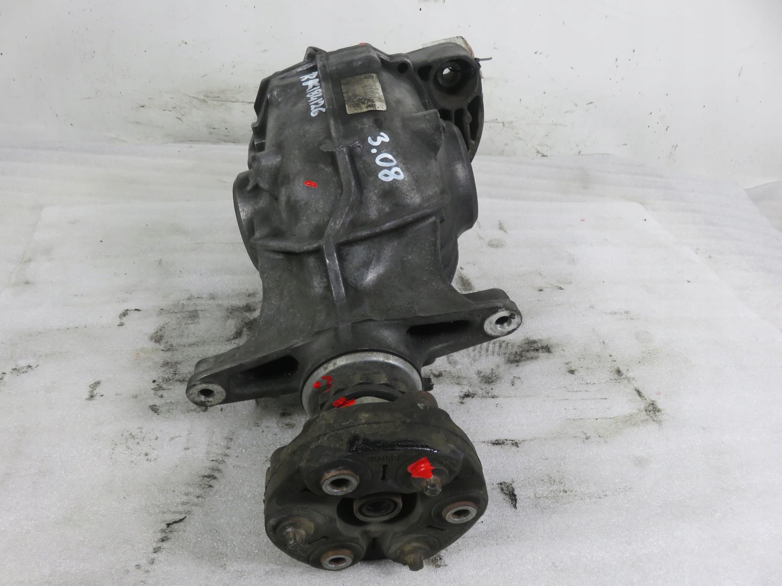 Diferencial trasero BMW F11 520d 7584448 3.08 usado