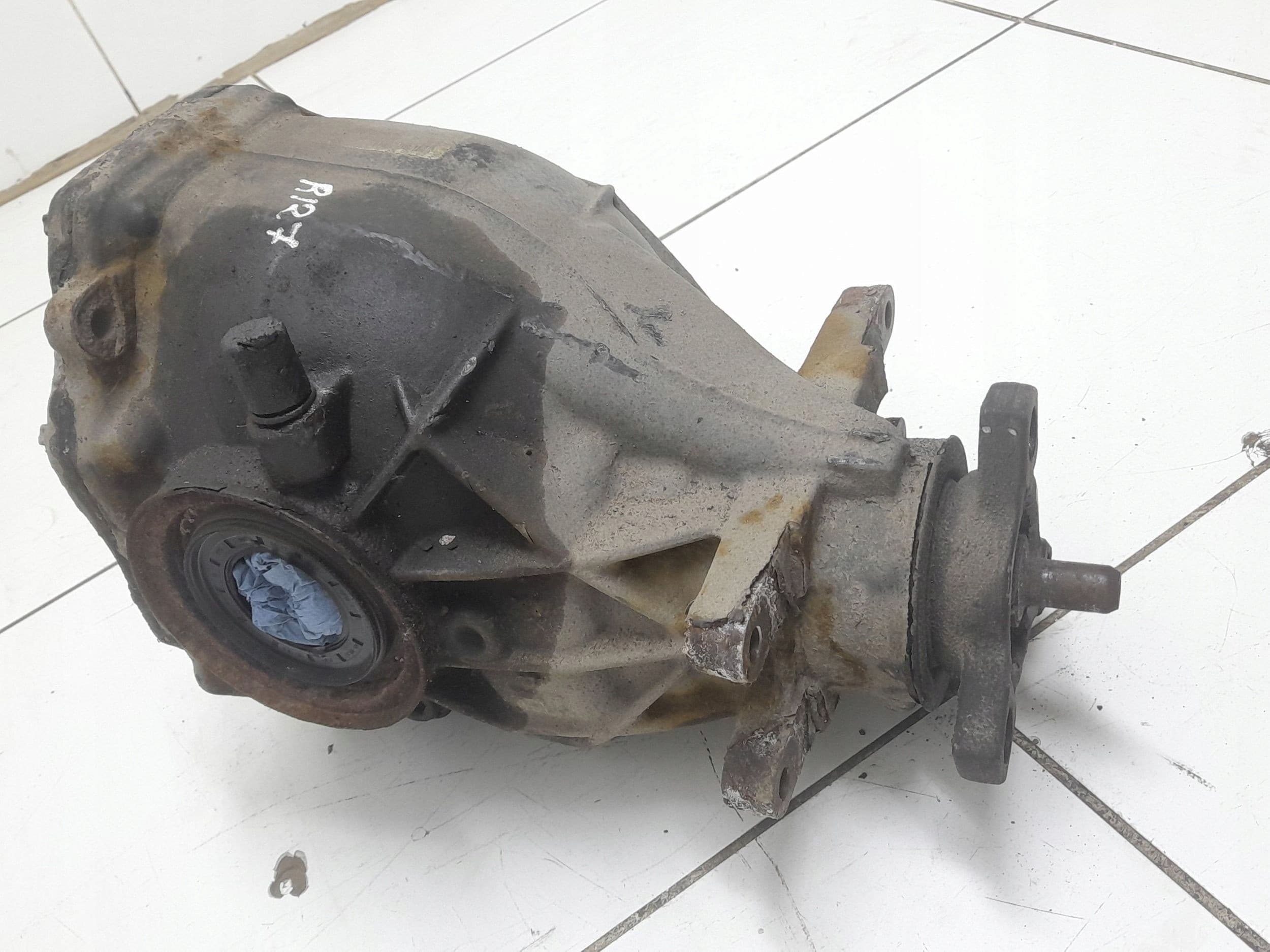 Diferencial trasero Mercedes-Benz E W211 2007 A2303512008 usado 3