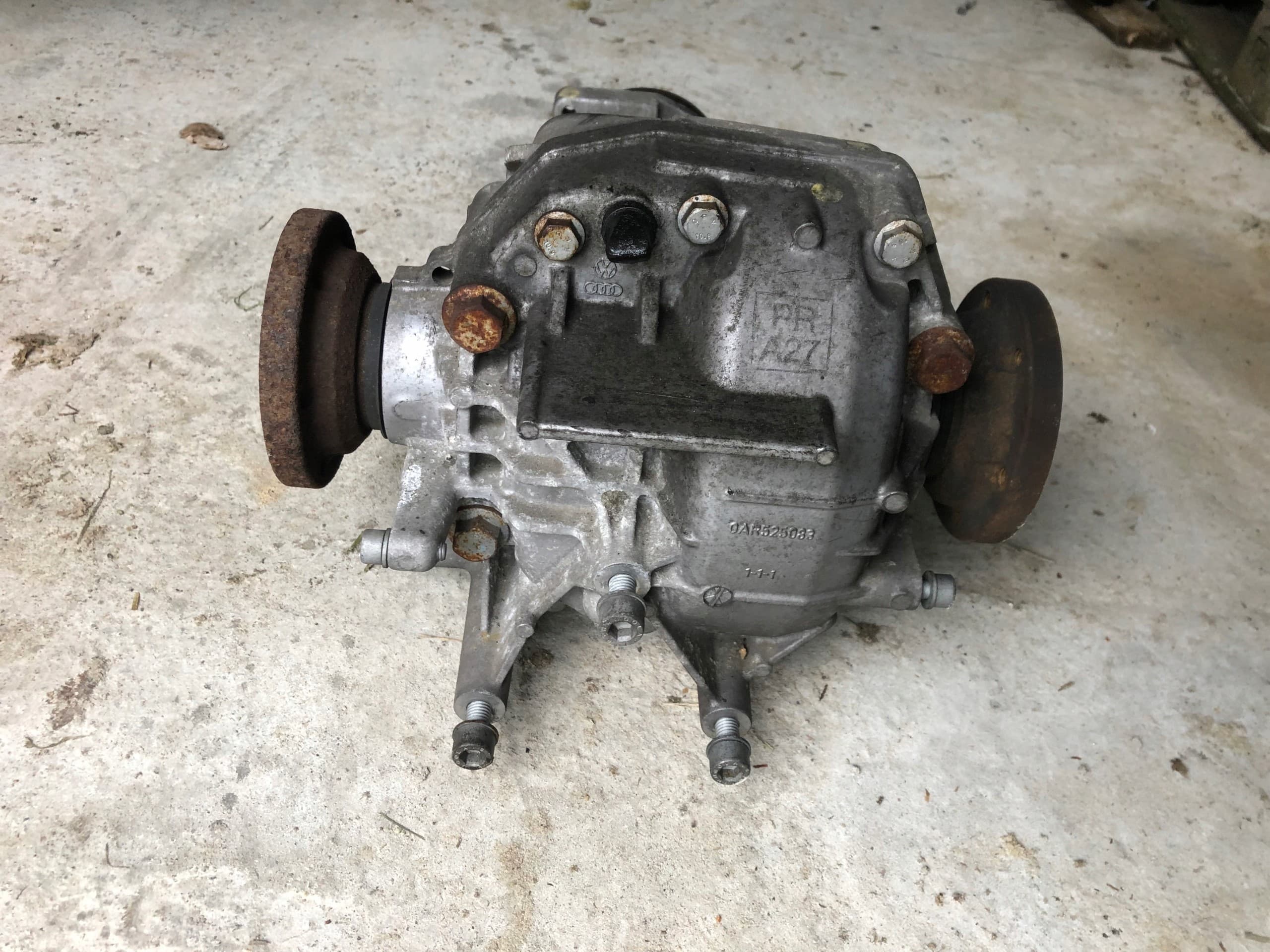 Puente del diferencial trasero Audi S6 C6 5.2 FSI V10 usado 3