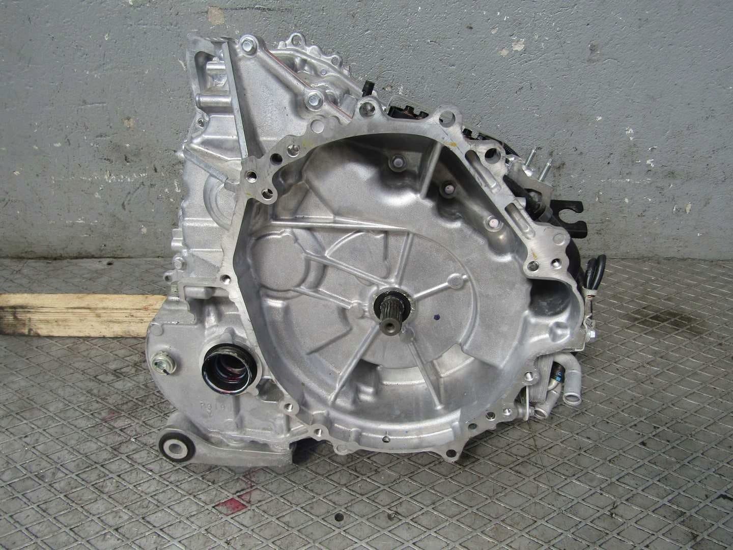 Transmisión Automática Mazda 2 KB 1.5 24R IV V 20H124 905897 usado 2