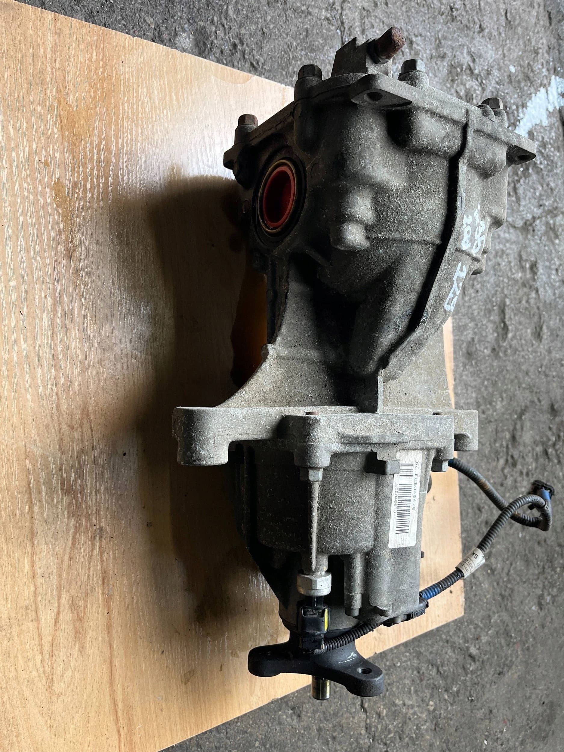 Puente diferencial Hyundai IX35 8558001 2.533 usado 2