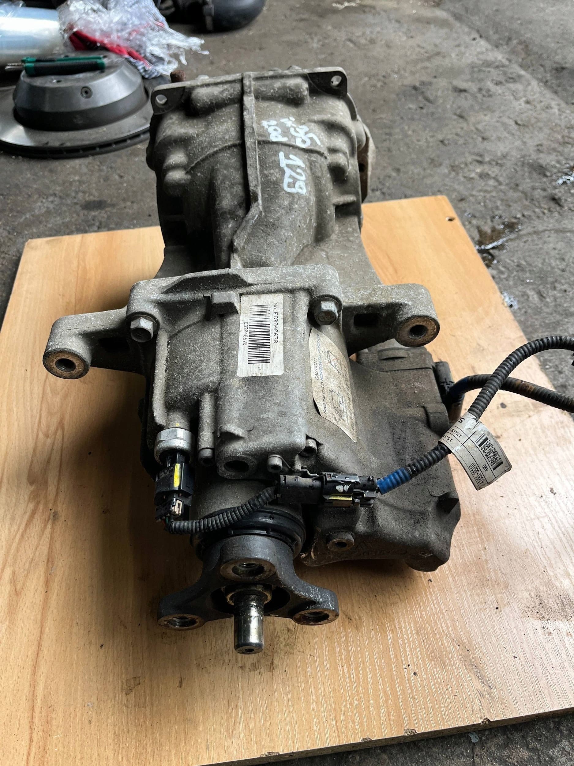 Puente diferencial Hyundai IX35 8558001 2.533 usado 3