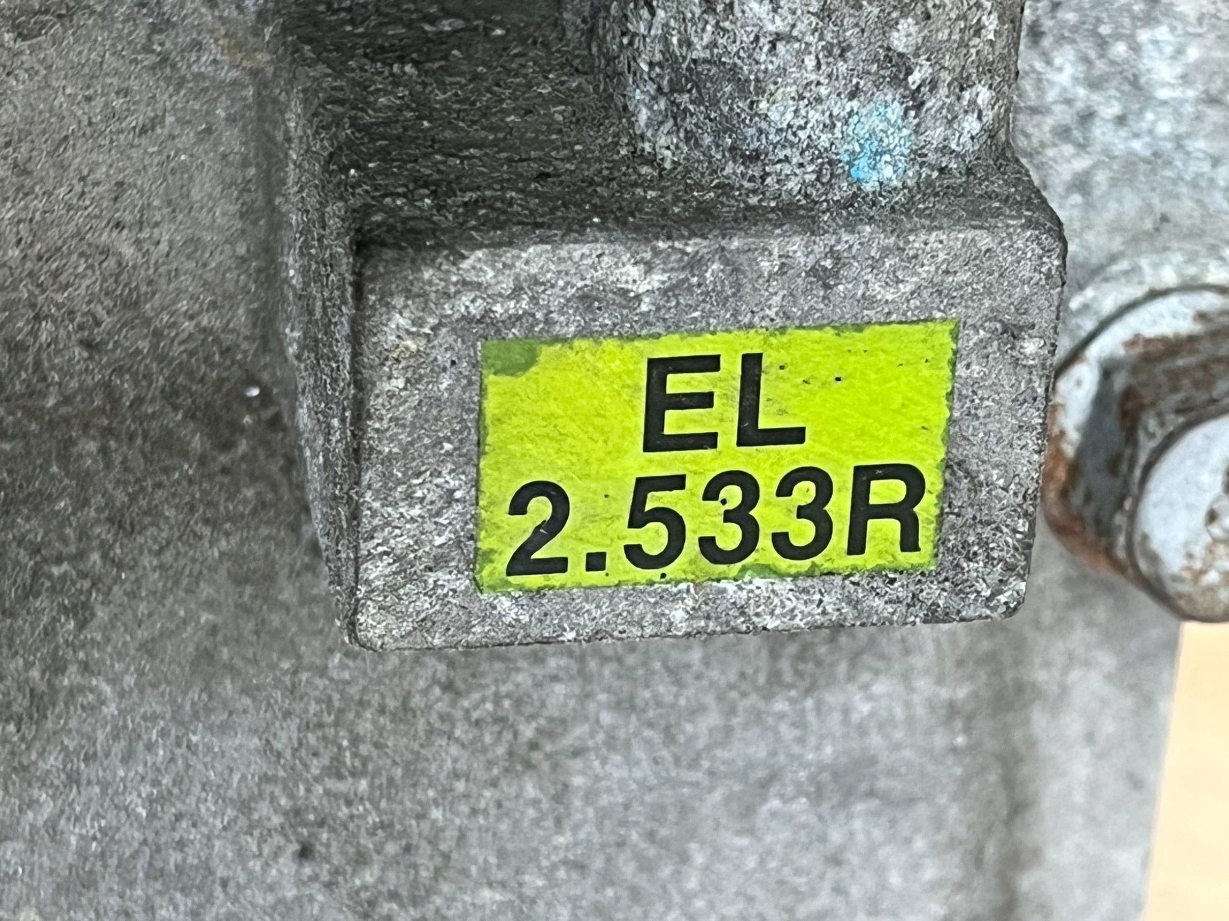 Puente diferencial Hyundai IX35 8558001 2.533 usado 7