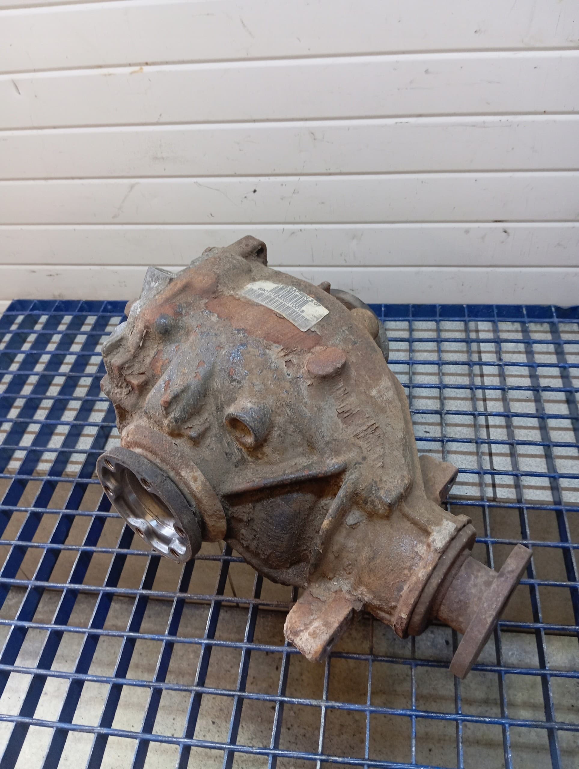 Diferencial Puente Trasero BMW E46 2.0 D 1432356 3.07 usado 4