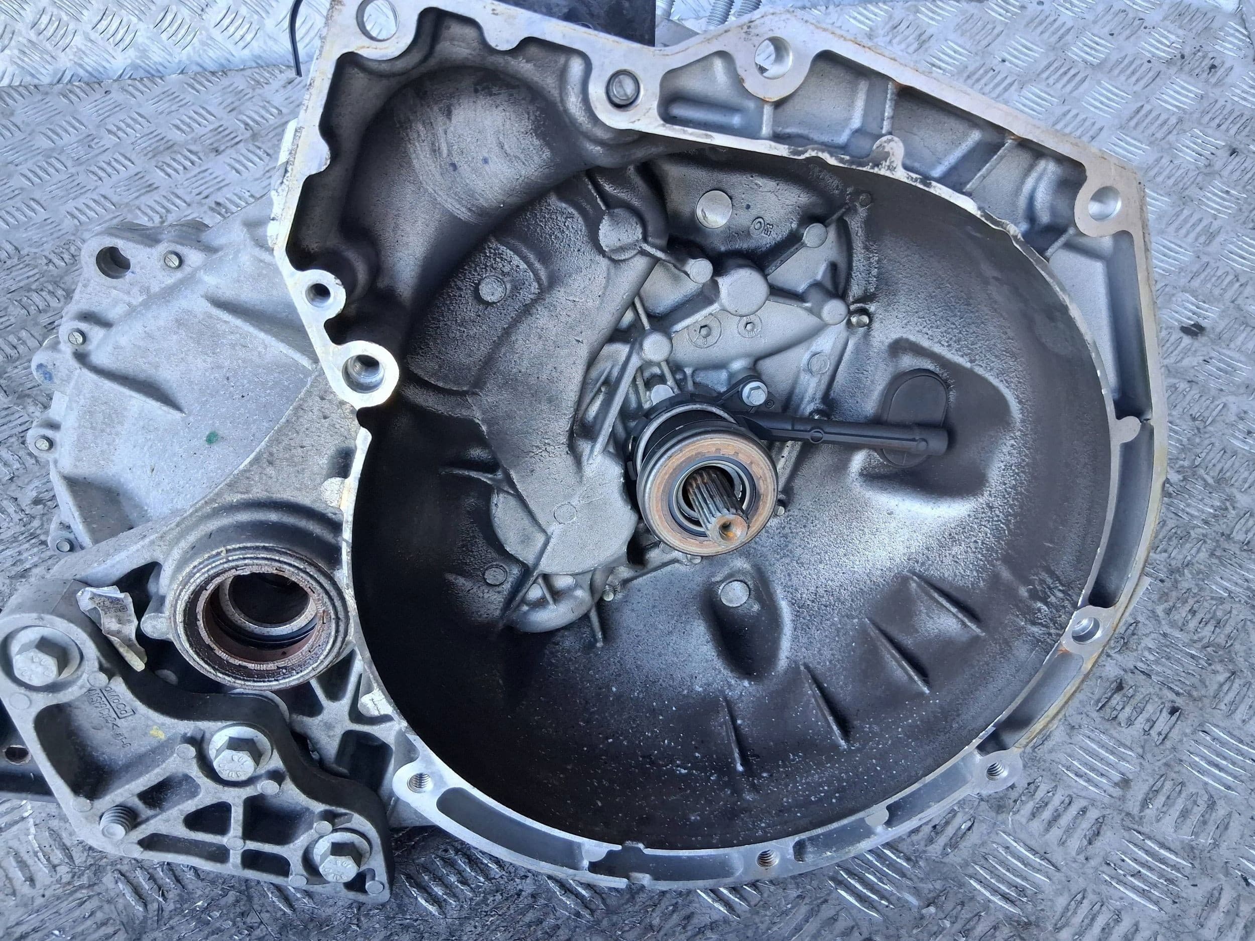 Caja de Cambios Ford MK8 1.0 H1BR-7002-Afe usado 3