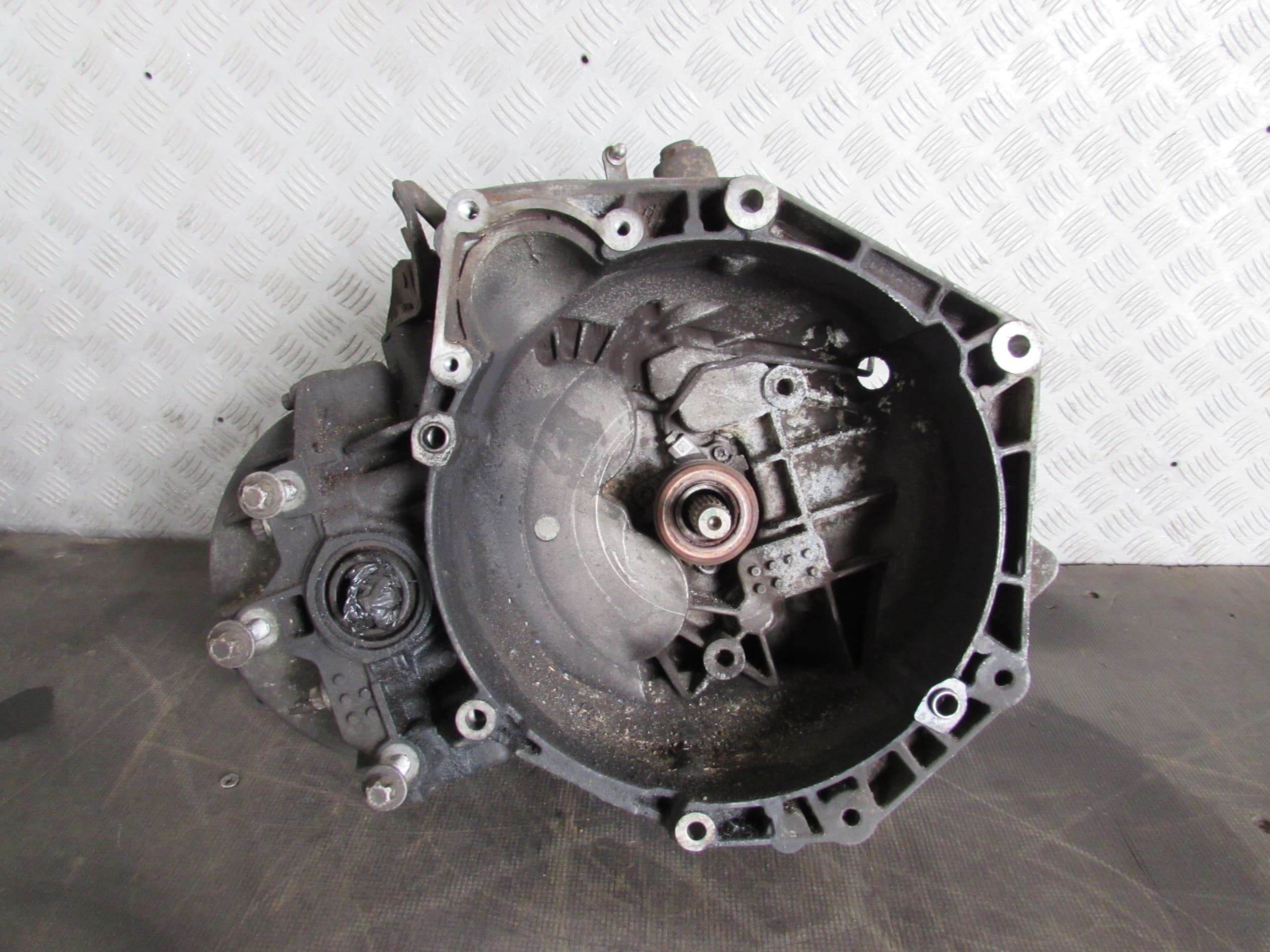 Caja de Cambios Opel Astra H 04-14R 1.9CDTI M32 usado 2