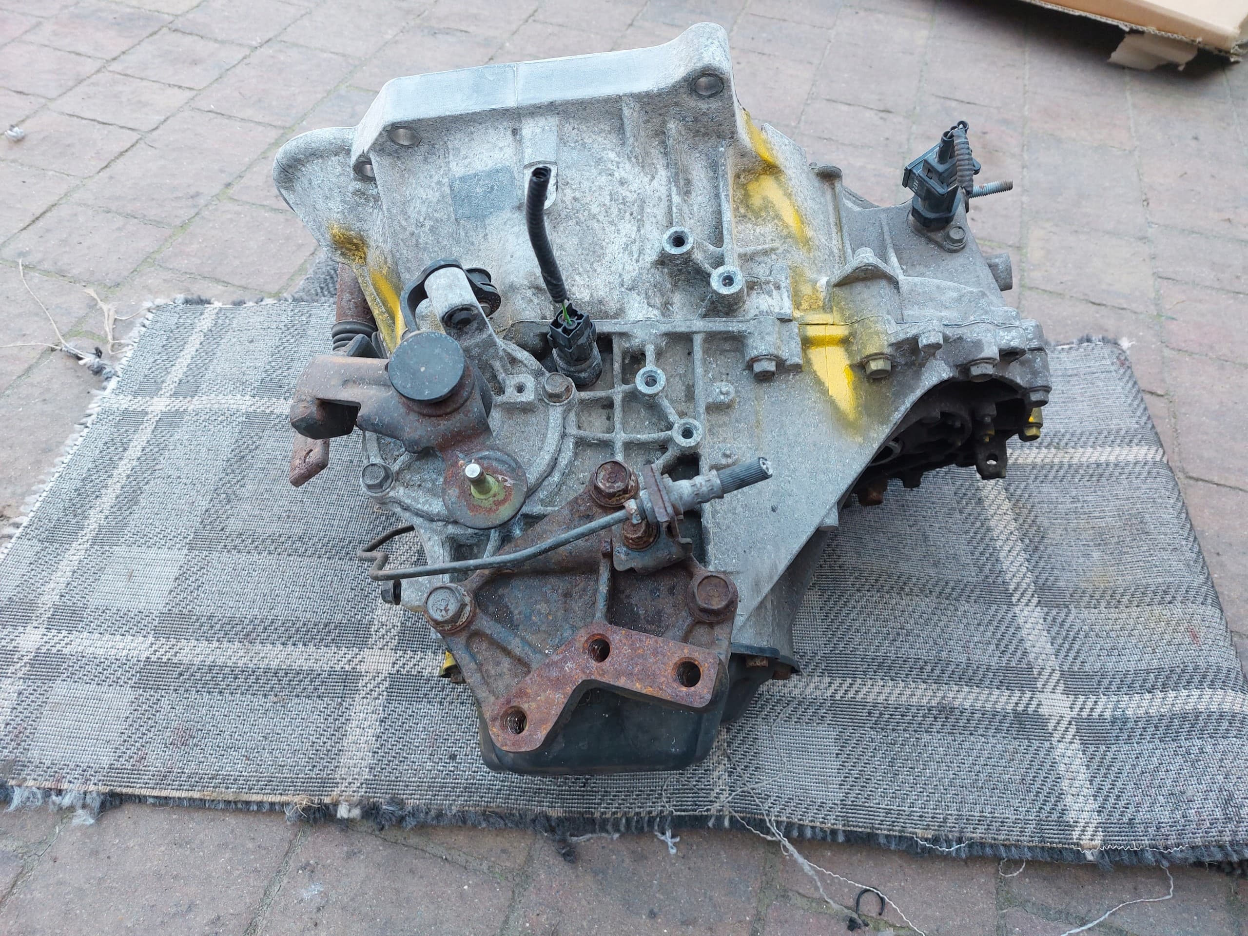 Caja de Cambios Kia Venga 1.4 B TAJ5F usado 4