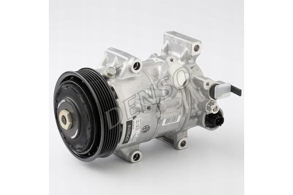 Compresor de aire acondicionado Denso DCP50310 usado 2