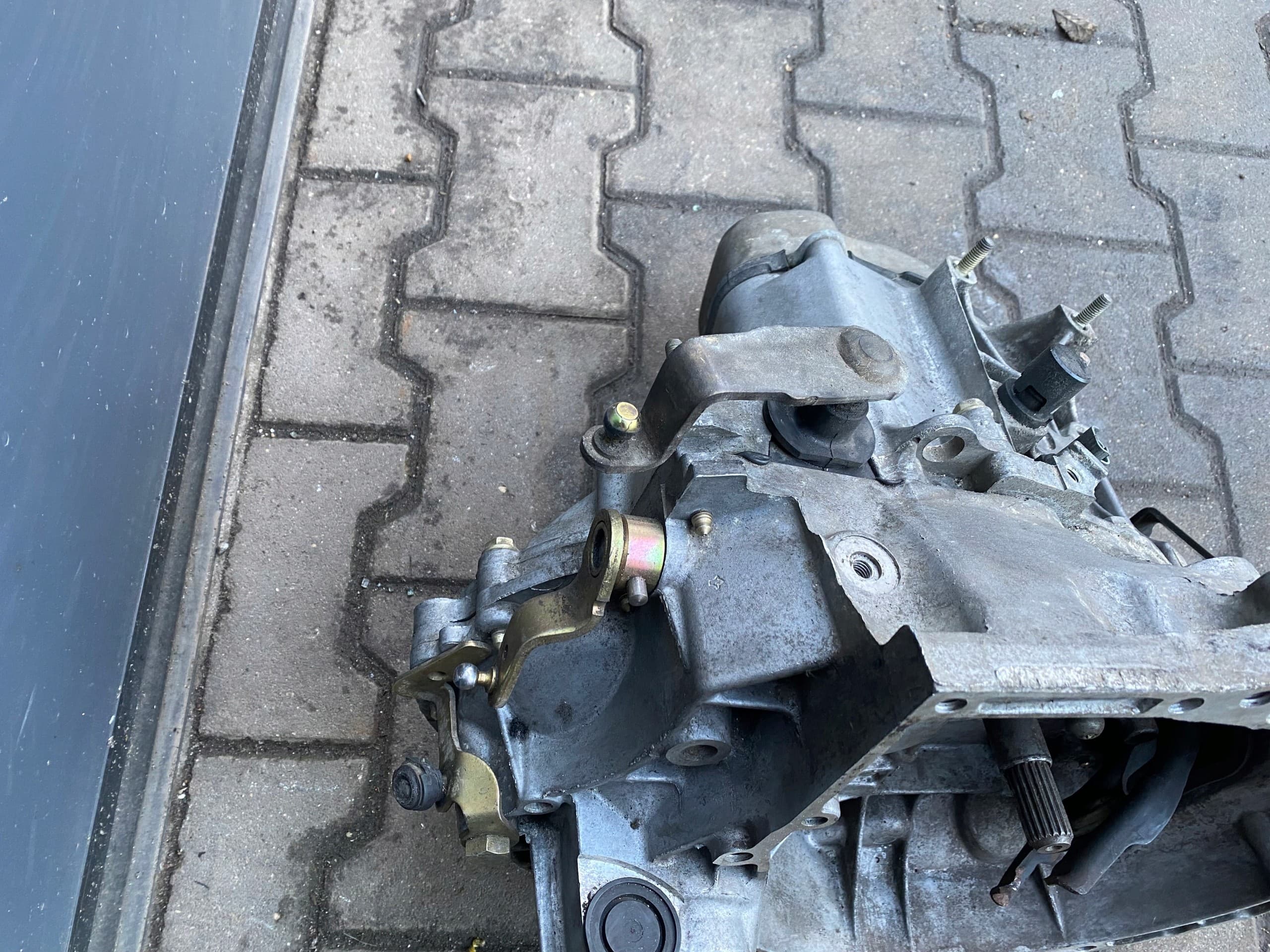 Caja de Cambios Peugeot 206 1.4 HDI 20CP97 usado 3