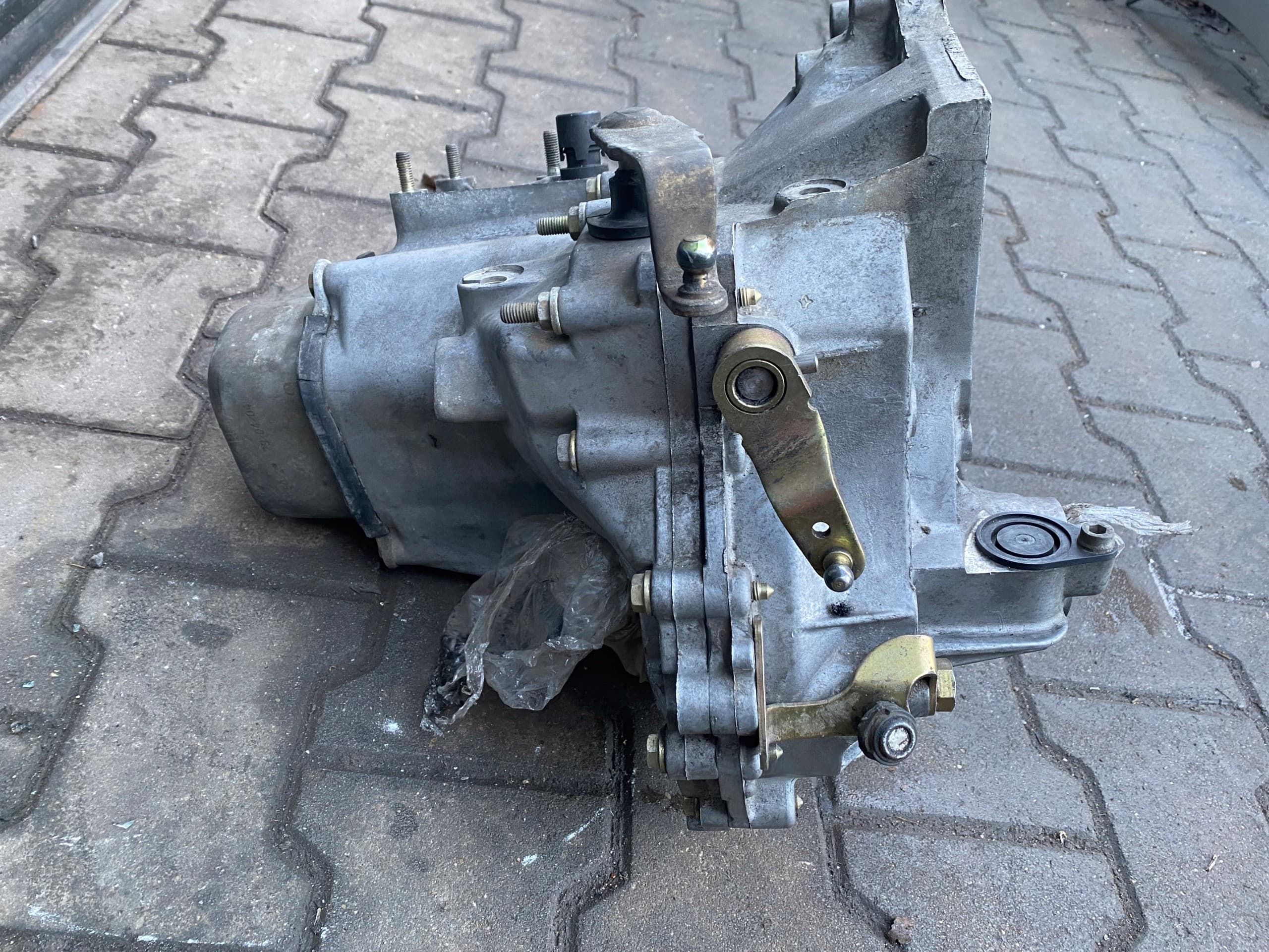 Caja de Cambios Peugeot 206 1.4 HDI 20CP97 usado 7