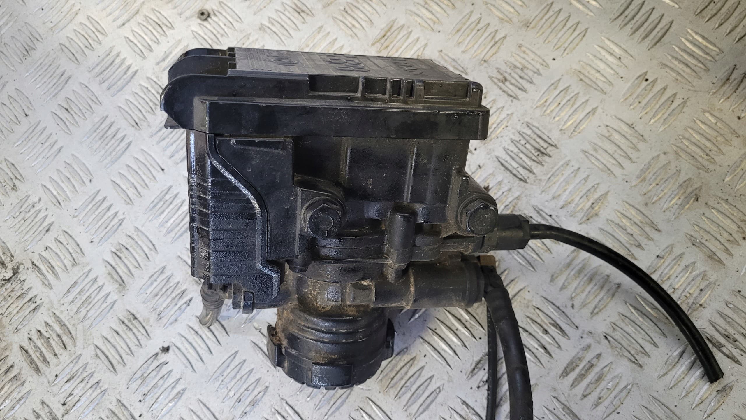 Válvula moduladora Ebs Man Tgs Tgx TG3 81.52315.6221 usado
