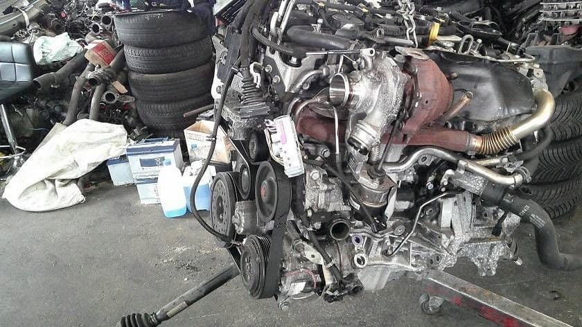 Motor Opel Astra K V 1.6 TDI 110 CV sin accesorios dañado usado 2