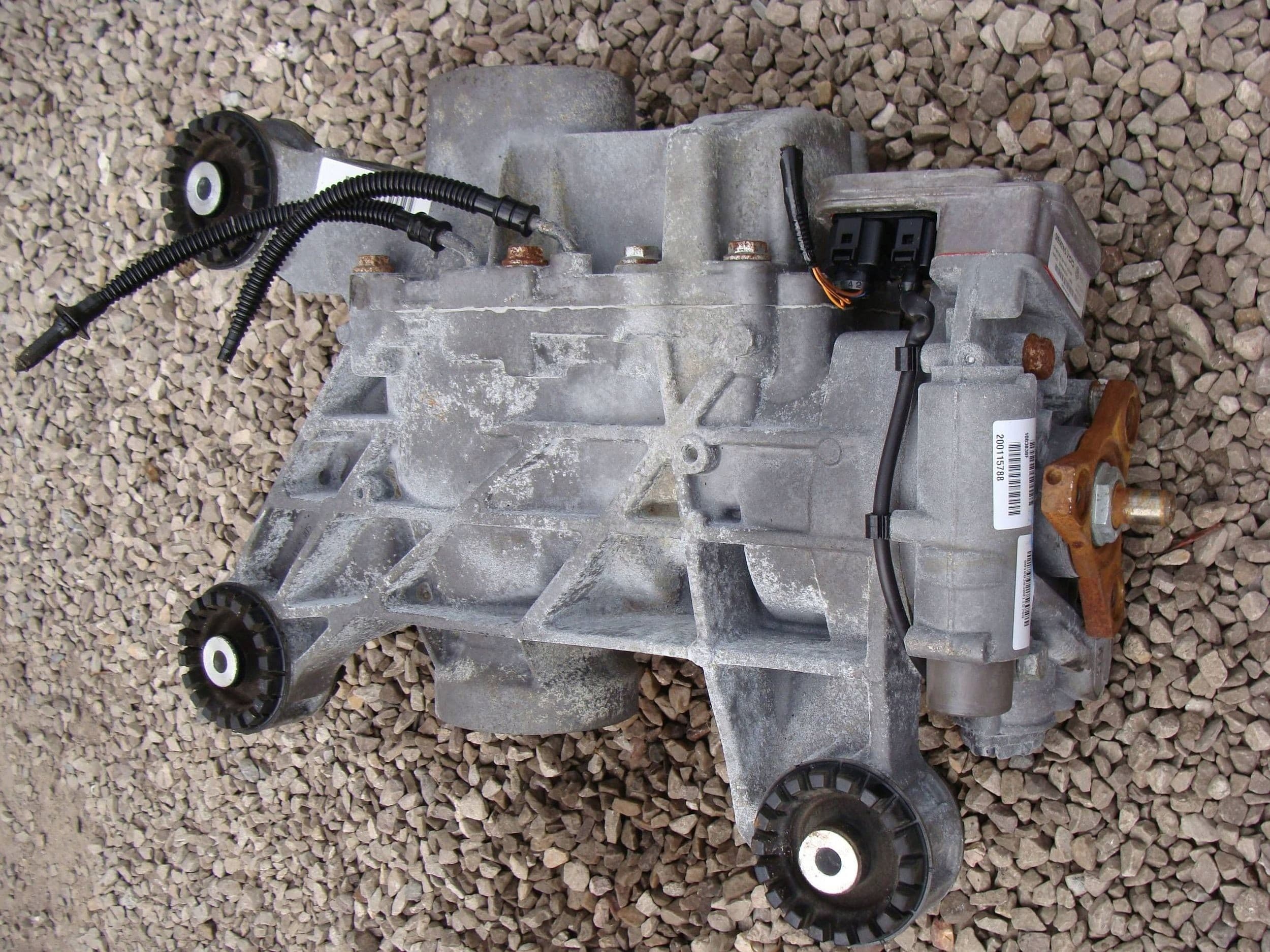 Diferencial Trasero VW Tiguan 2.0 TDI 0AY525010B 0AY907554C usado 3