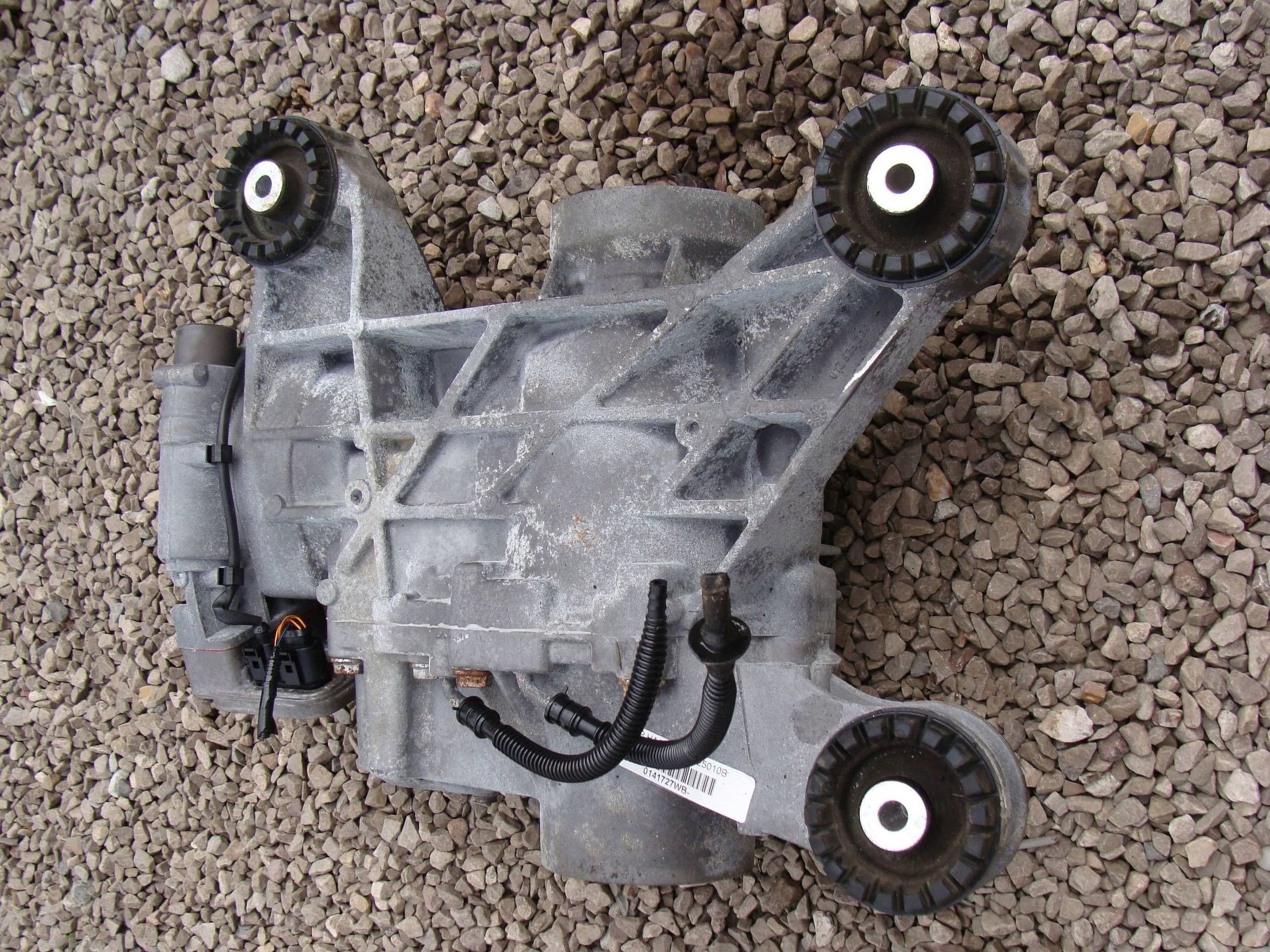 Diferencial Trasero VW Tiguan 2.0 TDI 0AY525010B 0AY907554C usado 5