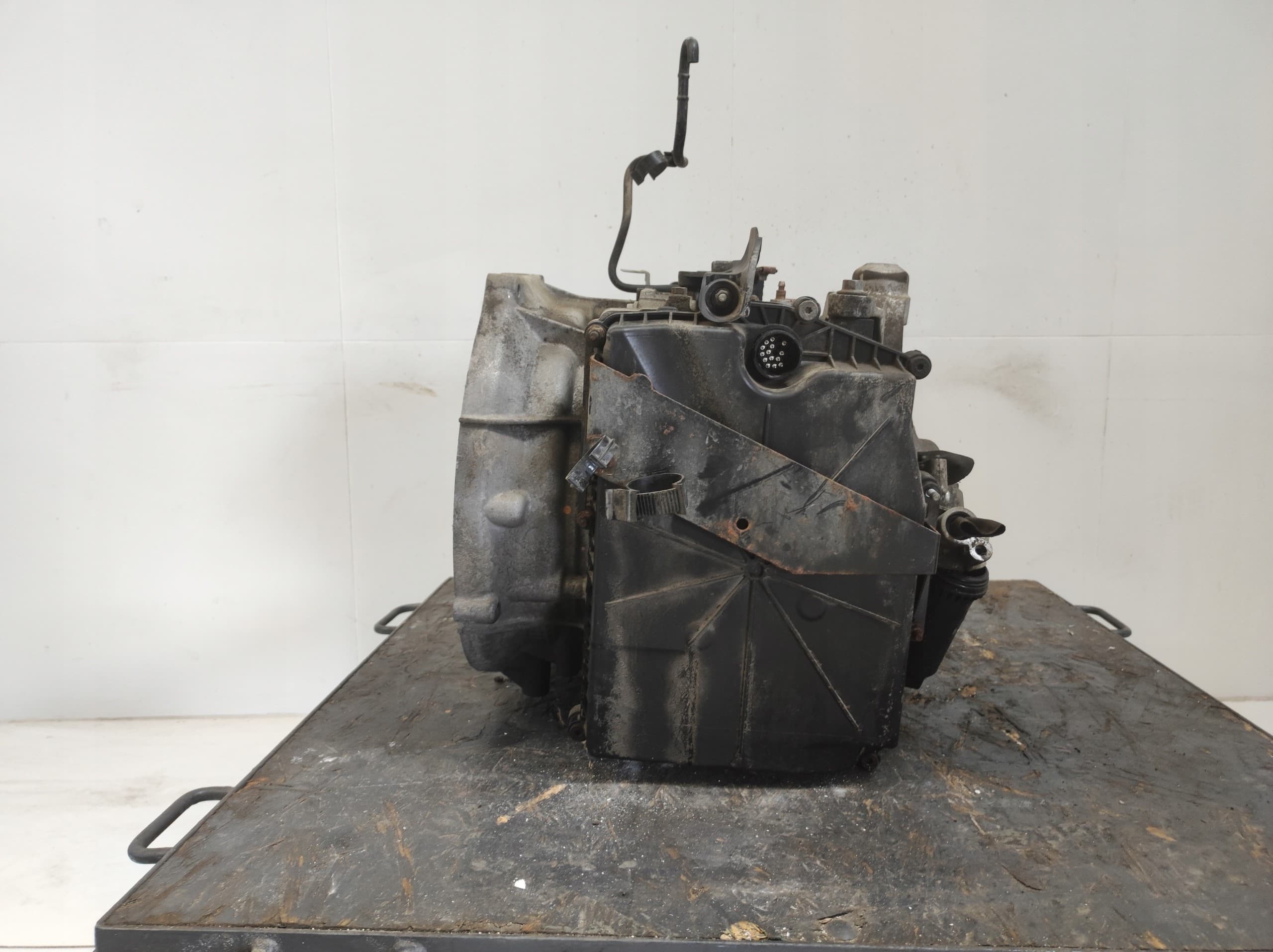 Caja de Cambios Automática Ford Connect MK2 II 1.5 Tdci usado 3