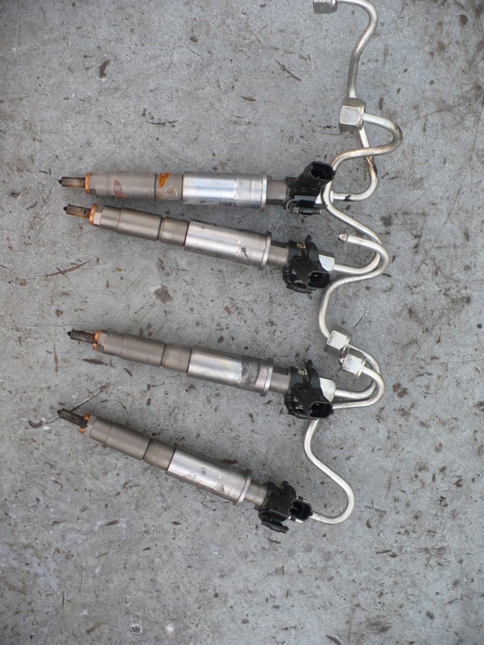 Inyector Bosch 0 445 115 007 para motor diésel nuevo 10