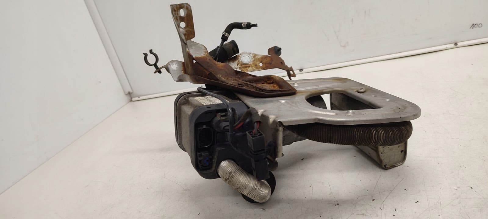 Calefactor estacionario Webasto para BMW E90 E91 320d Diésel usado 8