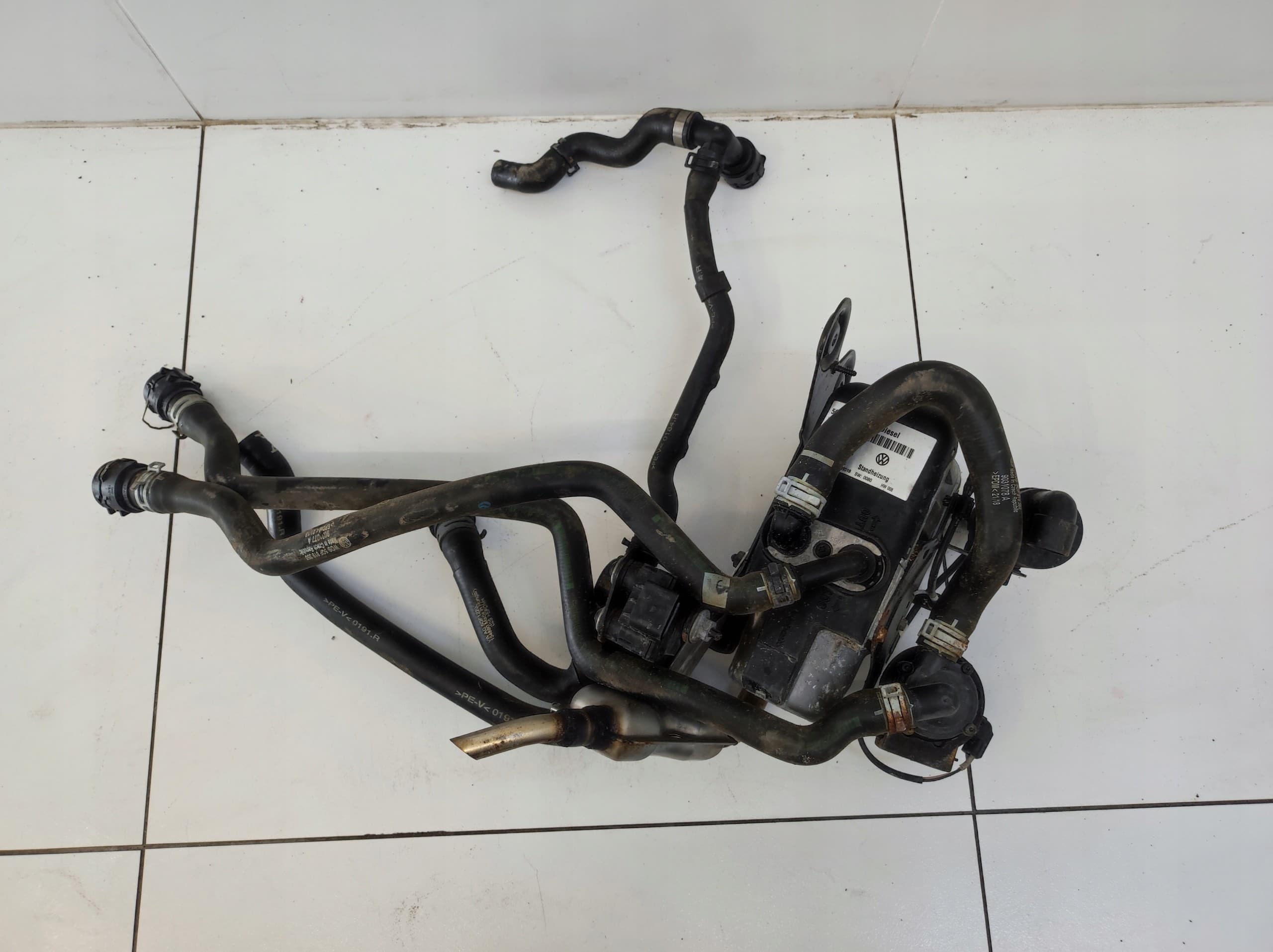 Calefactor estacionamiento Webasto VW Tiguan 5QF815005P usado 2