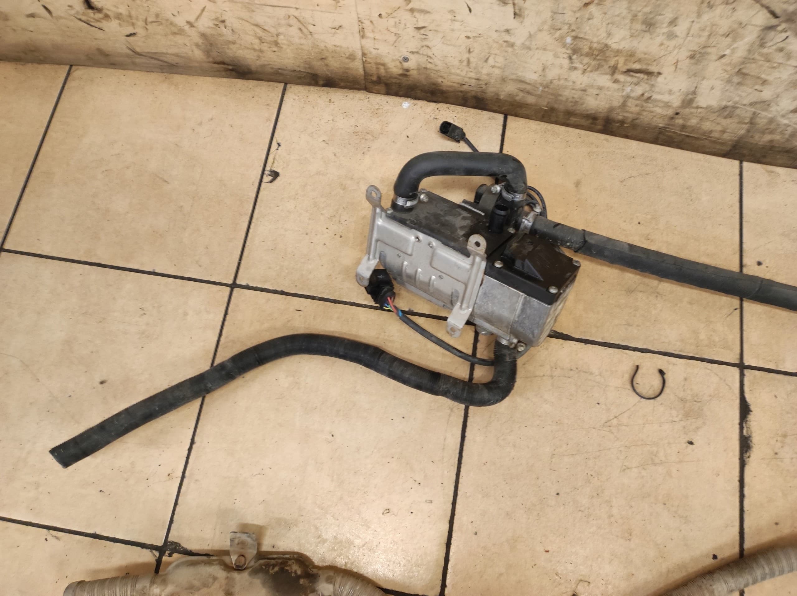Calefactor estacionario Webasto D Max II 2 Lift usado 5