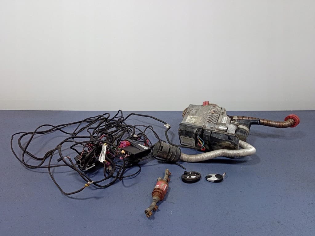 Kit Webasto VW Golf VI 1.4 B usado 3