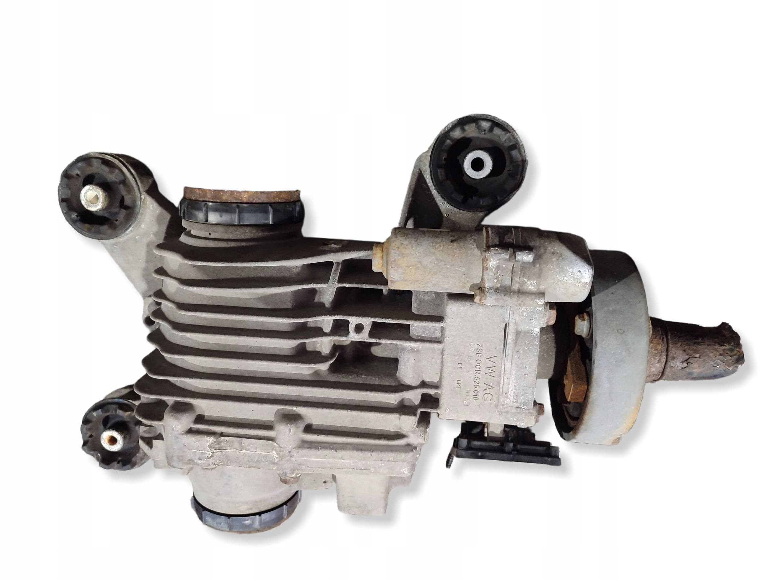 Diferencial trasero Volkswagen Passat B8 ZSB0CR525010E usado 5